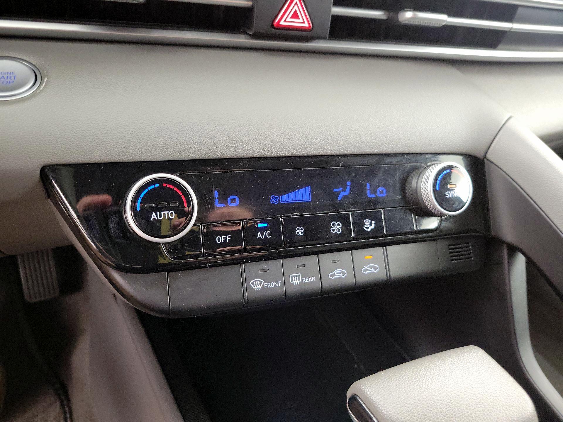 Thumbnail: 2021 Hyundai Elantra - 16