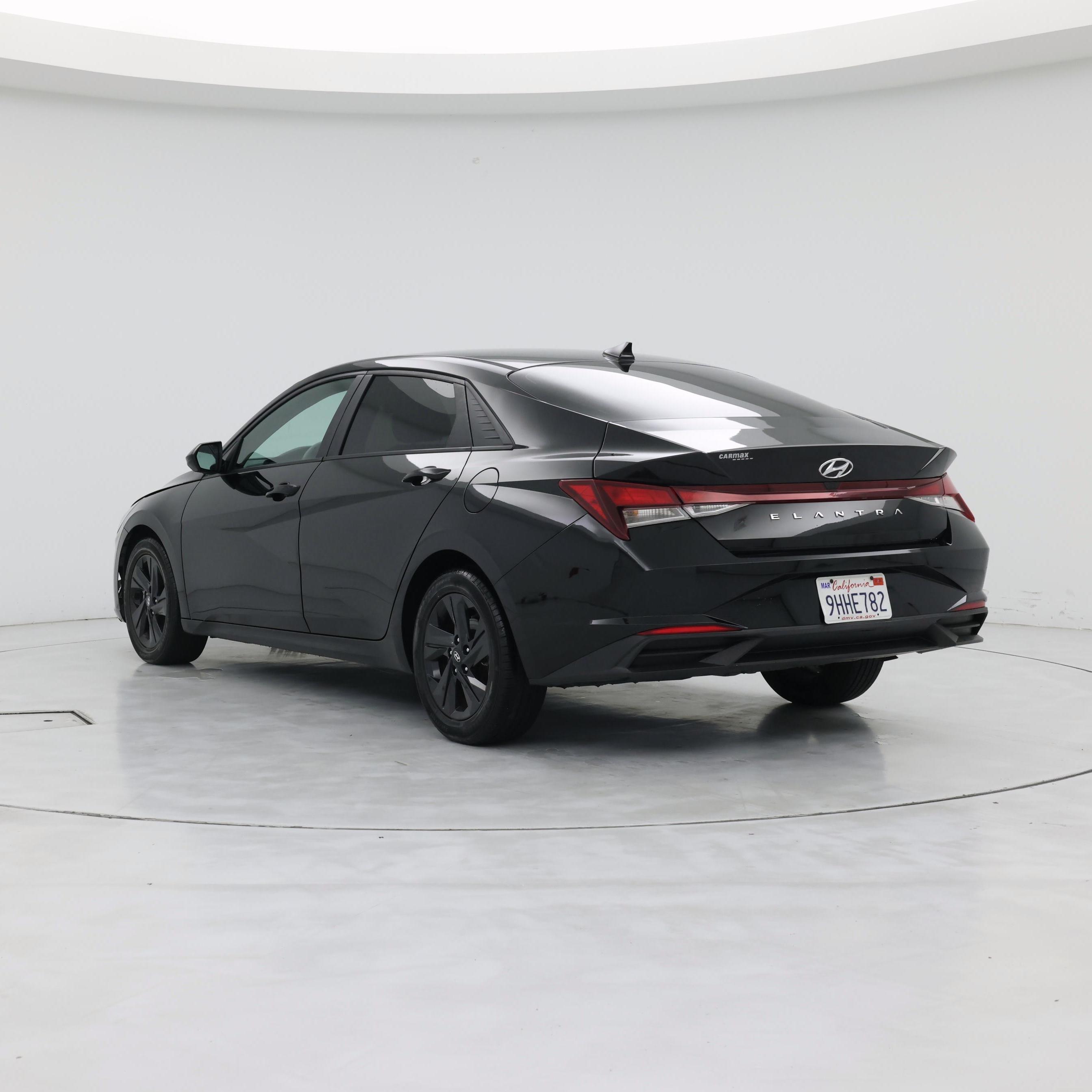Thumbnail: 2021 Hyundai Elantra - 2