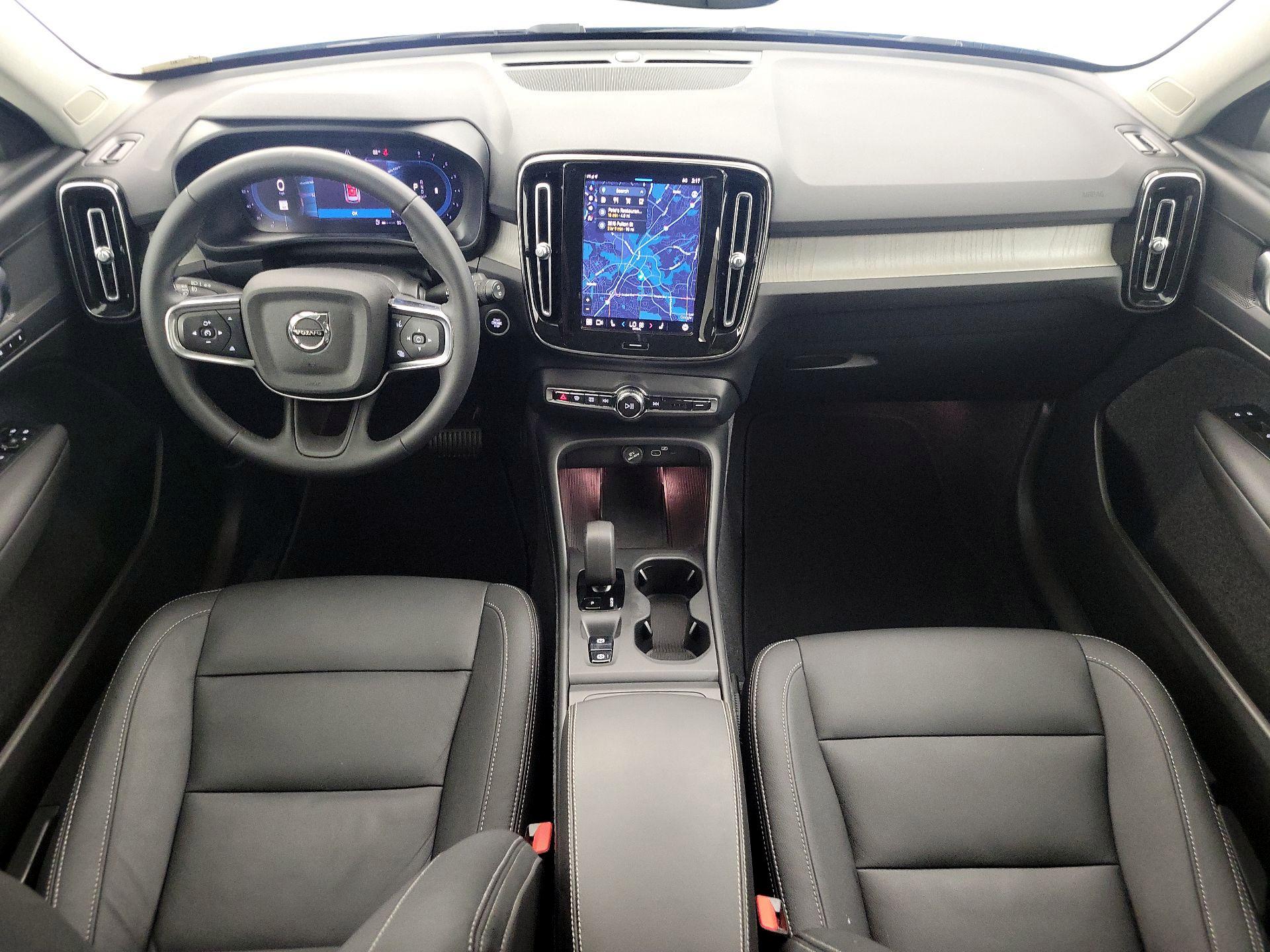 Thumbnail: 2024 Volvo XC40 - 9