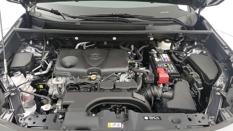 2021 Toyota RAV4 XLE 21