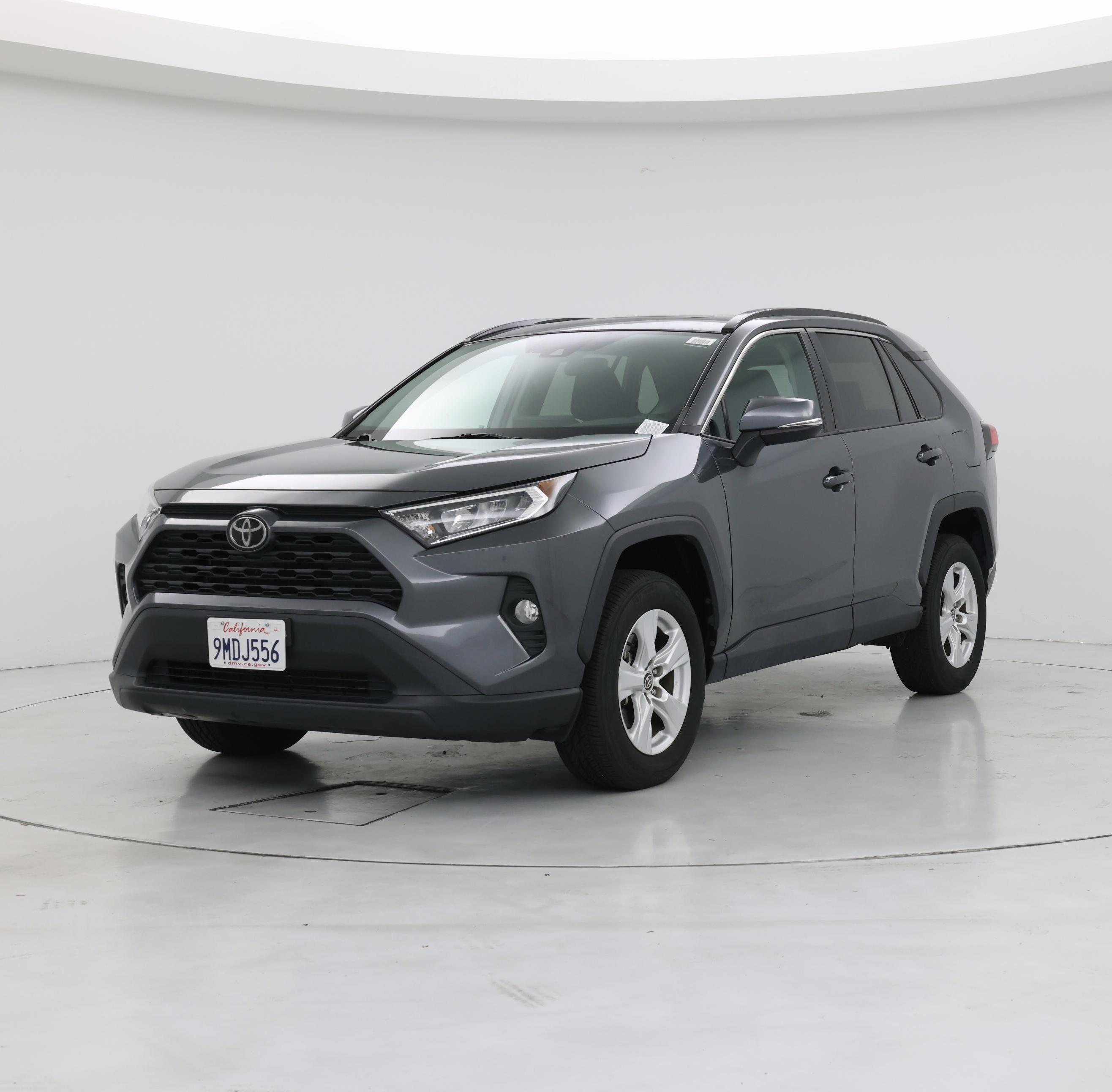 Thumbnail: 2021 Toyota RAV4 - 4
