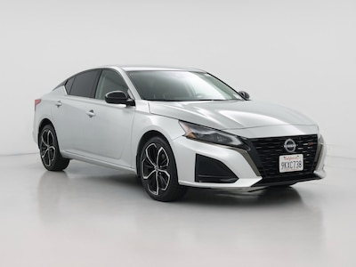 Silver 2023 Nissan Altima SR