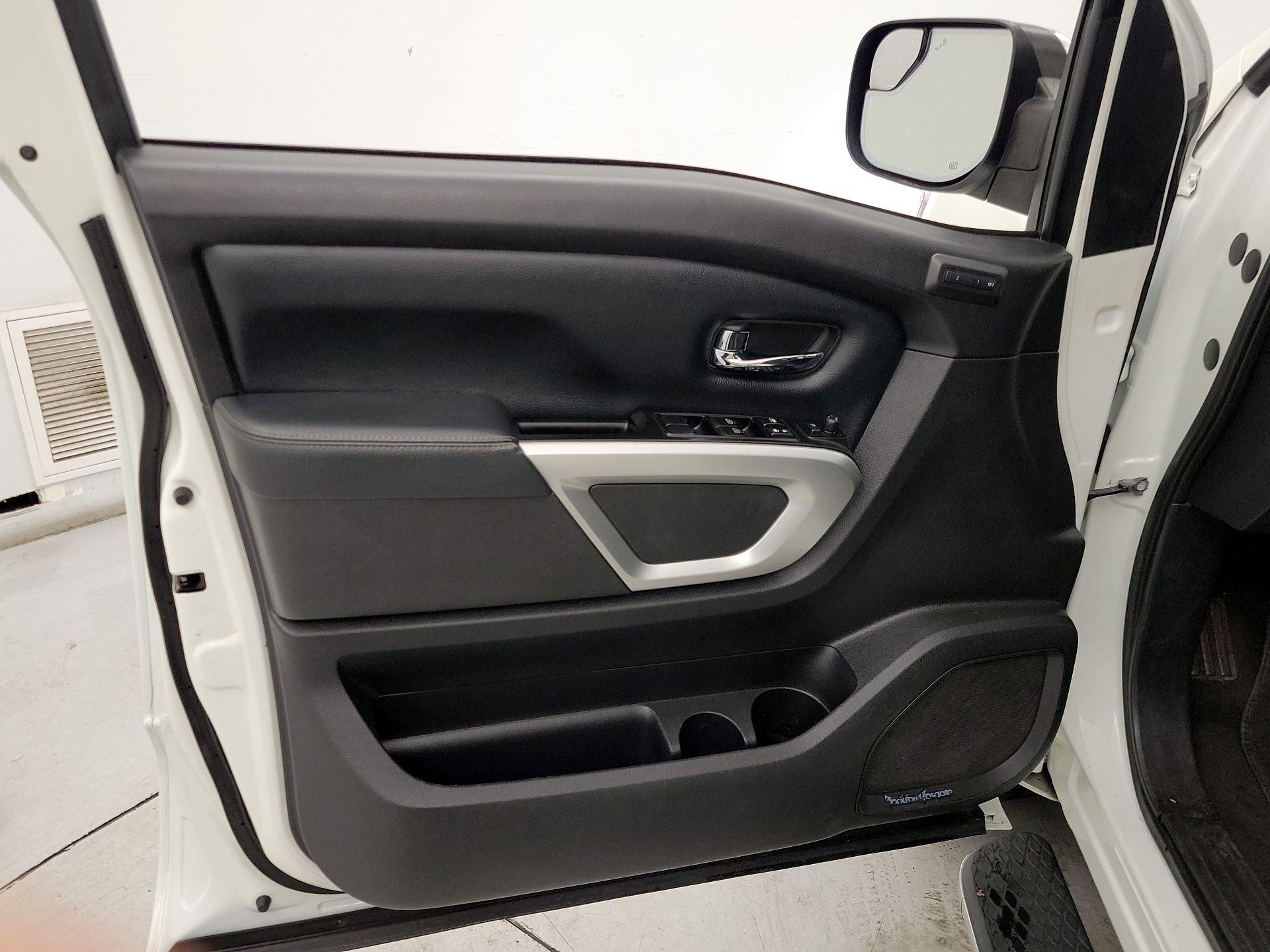 Thumbnail: 2018 Nissan Titan - 12