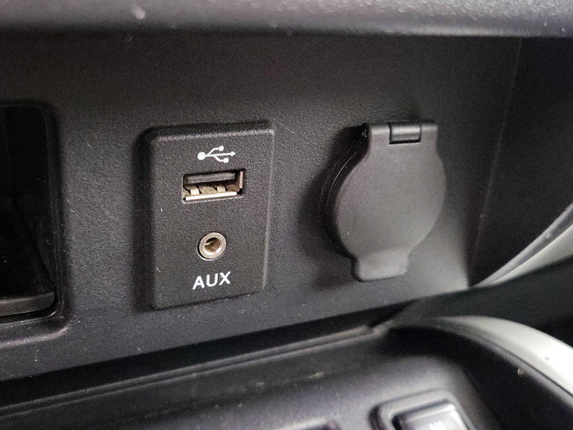 Thumbnail: 2018 Nissan Titan - 19