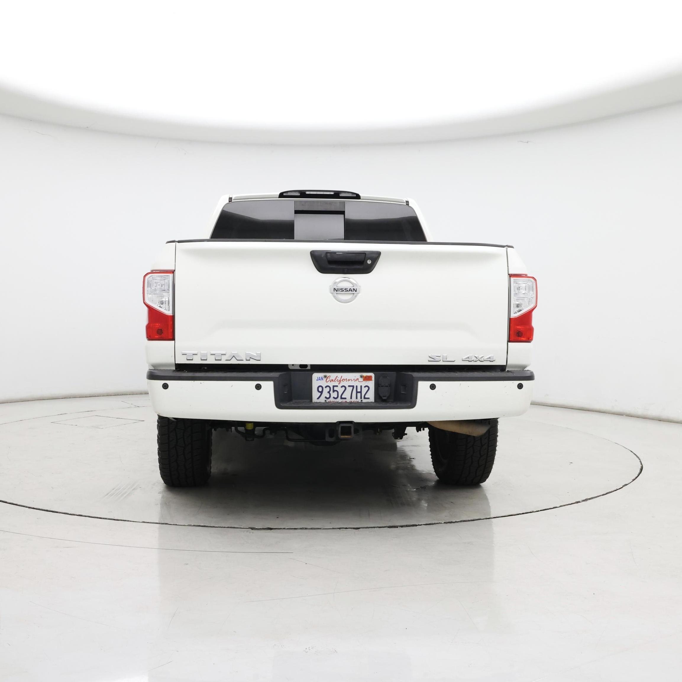 Thumbnail: 2018 Nissan Titan - 6