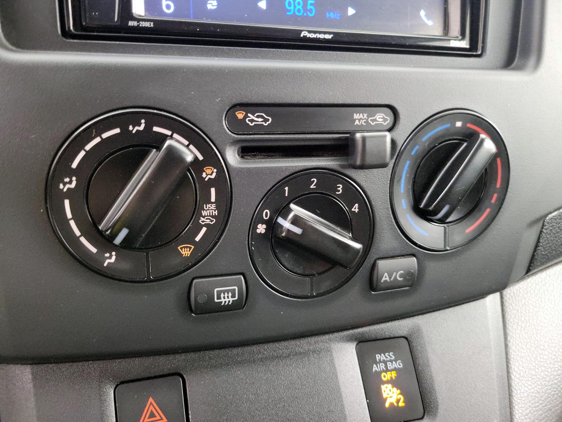 Thumbnail: 2017 Chevrolet City Express - 15