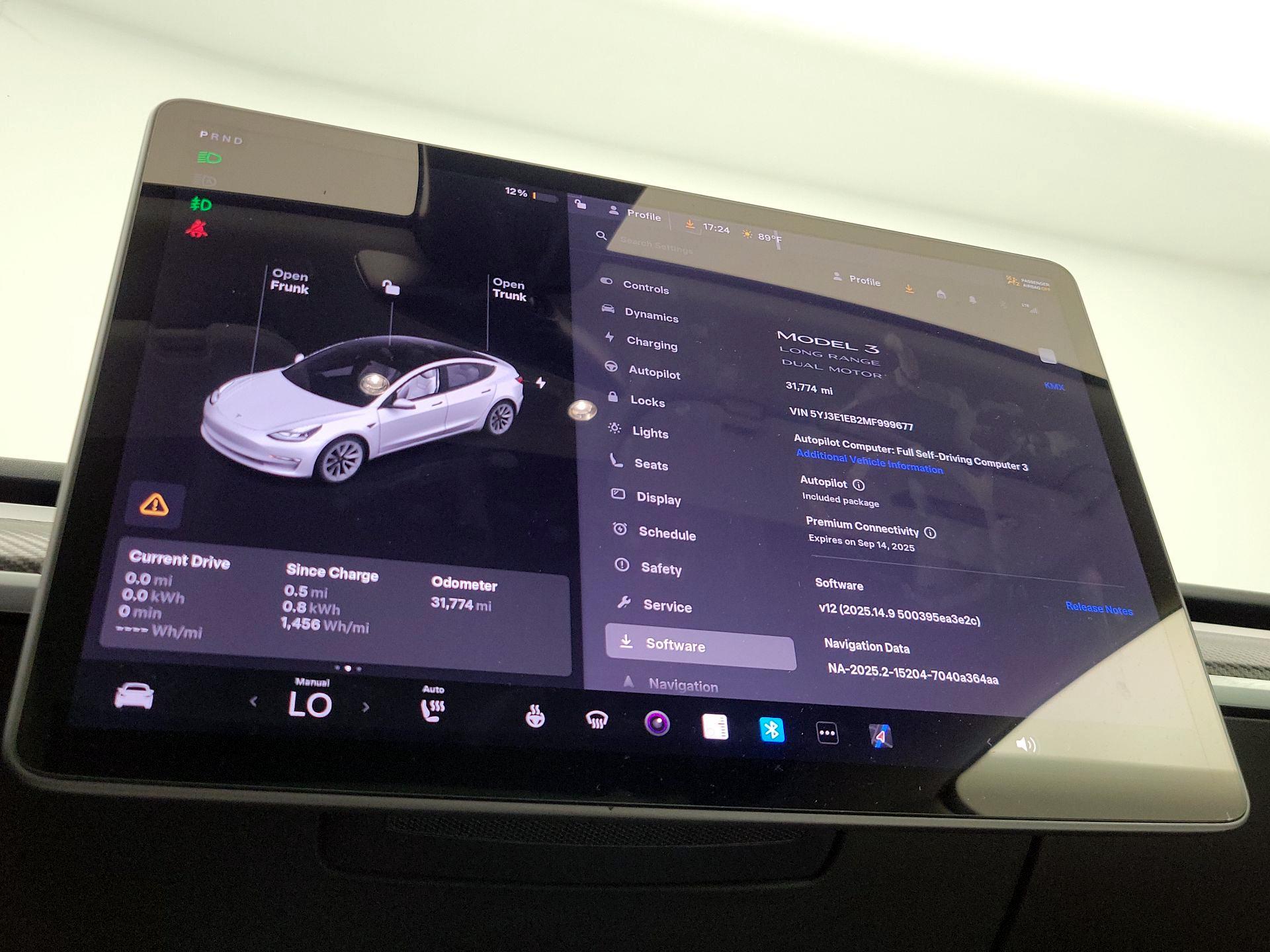 Thumbnail: 2021 Tesla Model 3 - 14