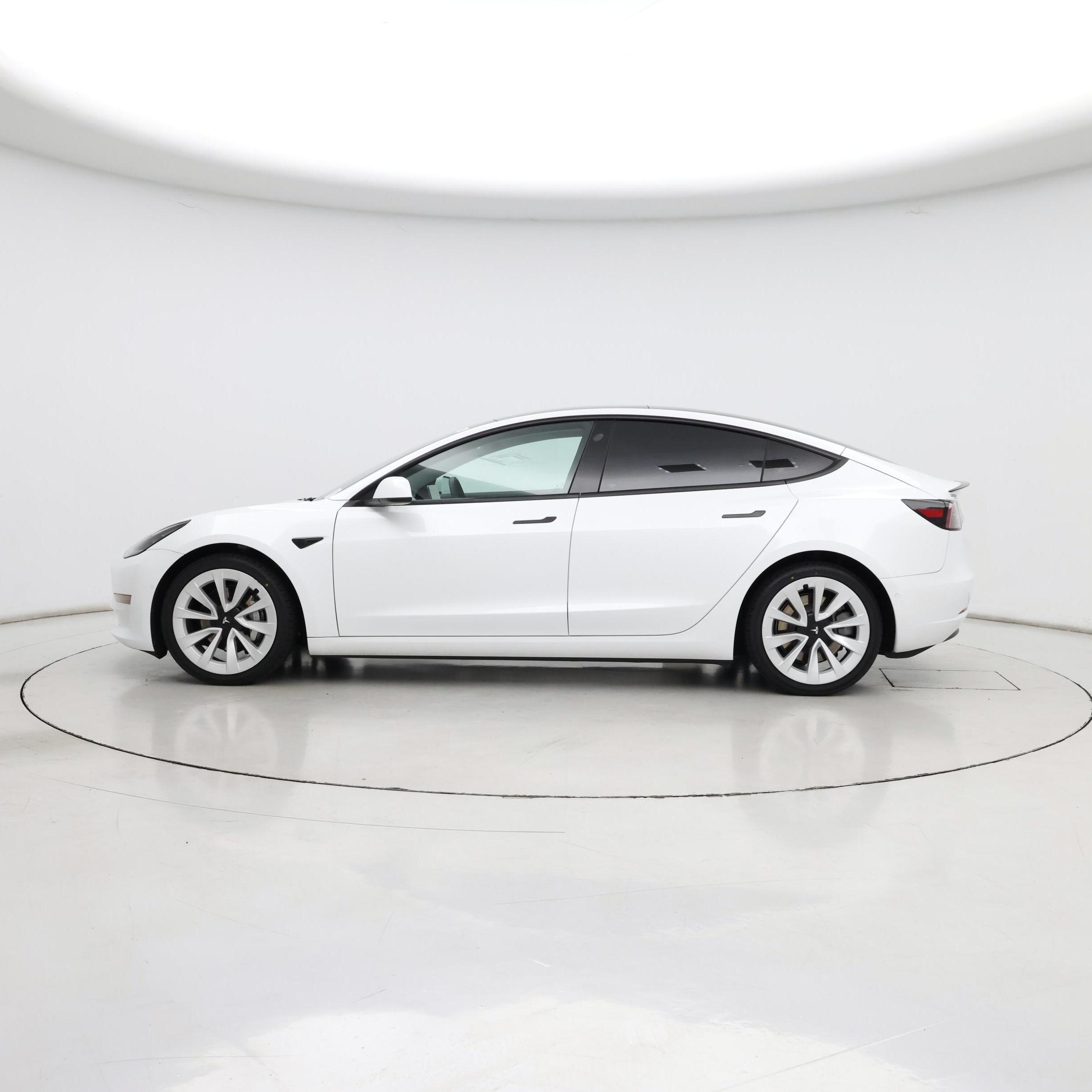 Thumbnail: 2021 Tesla Model 3 - 3