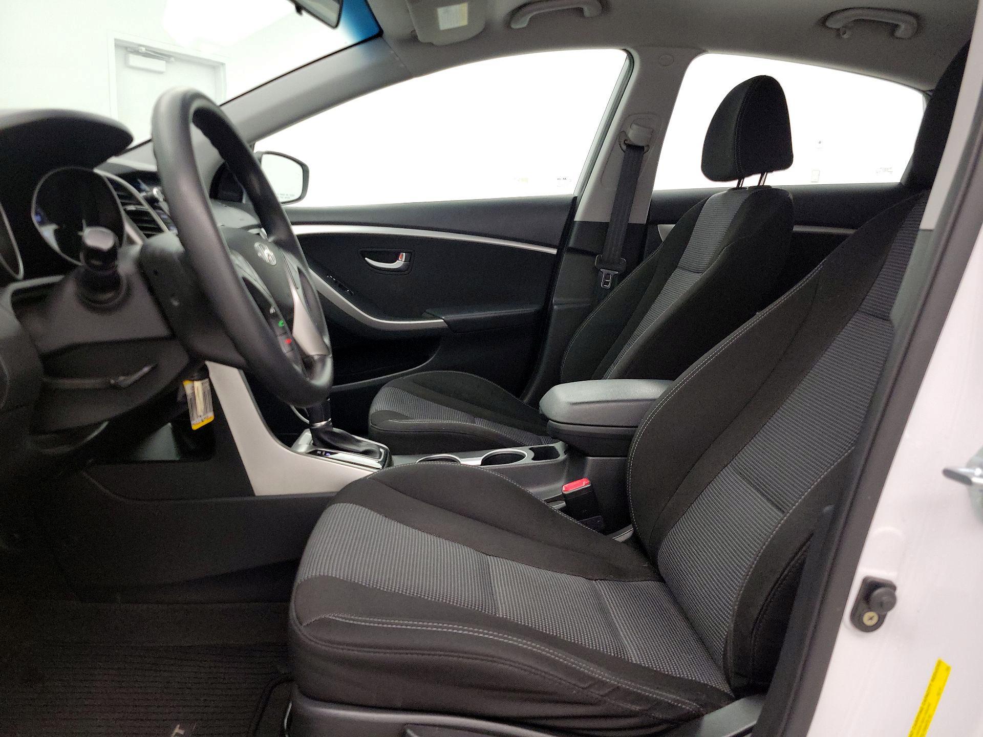 Thumbnail: 2016 Hyundai Elantra - 11