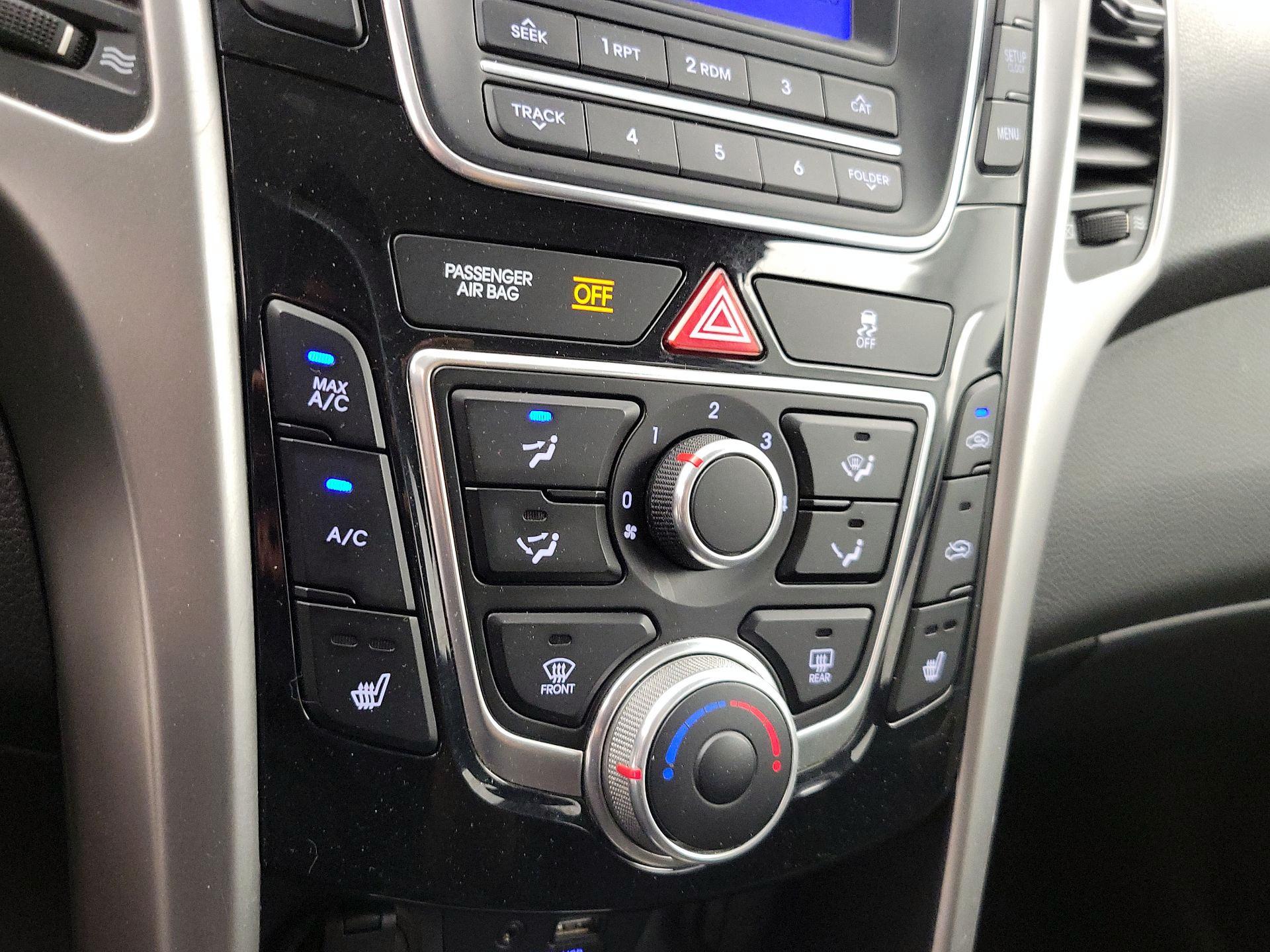 Thumbnail: 2016 Hyundai Elantra - 15