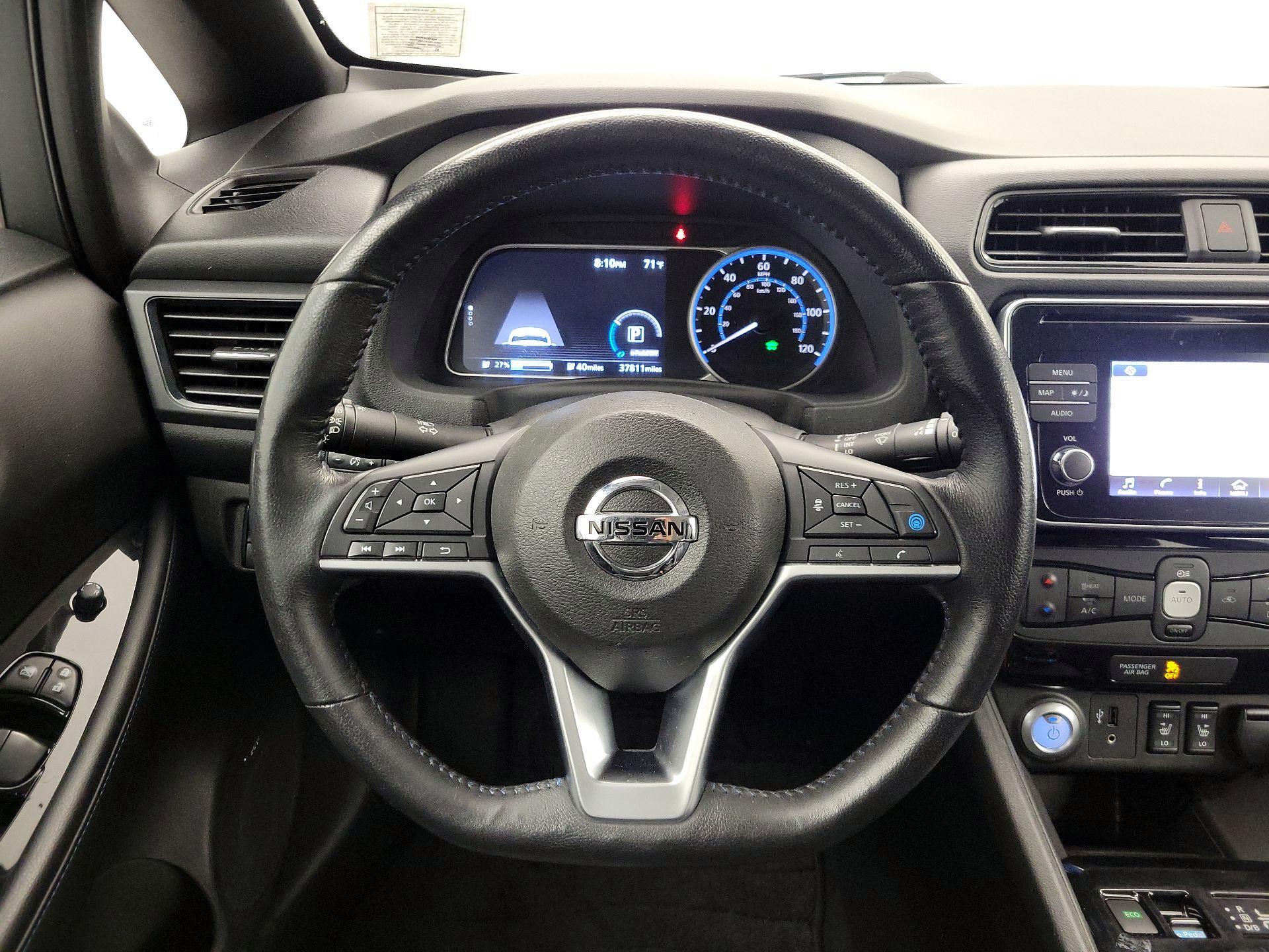 Thumbnail: 2018 Nissan Leaf - 10