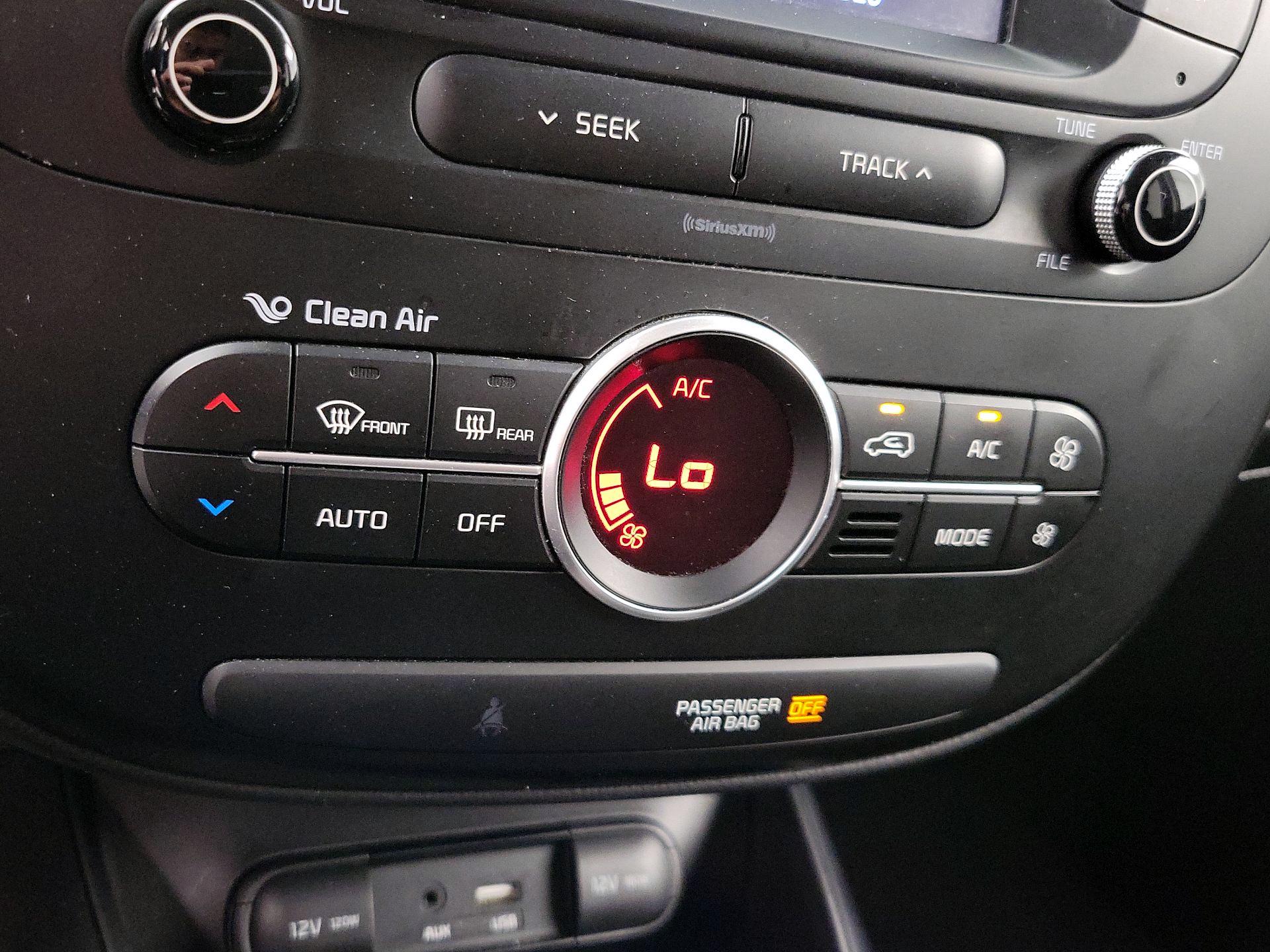 Thumbnail: 2017 Kia Soul - 16