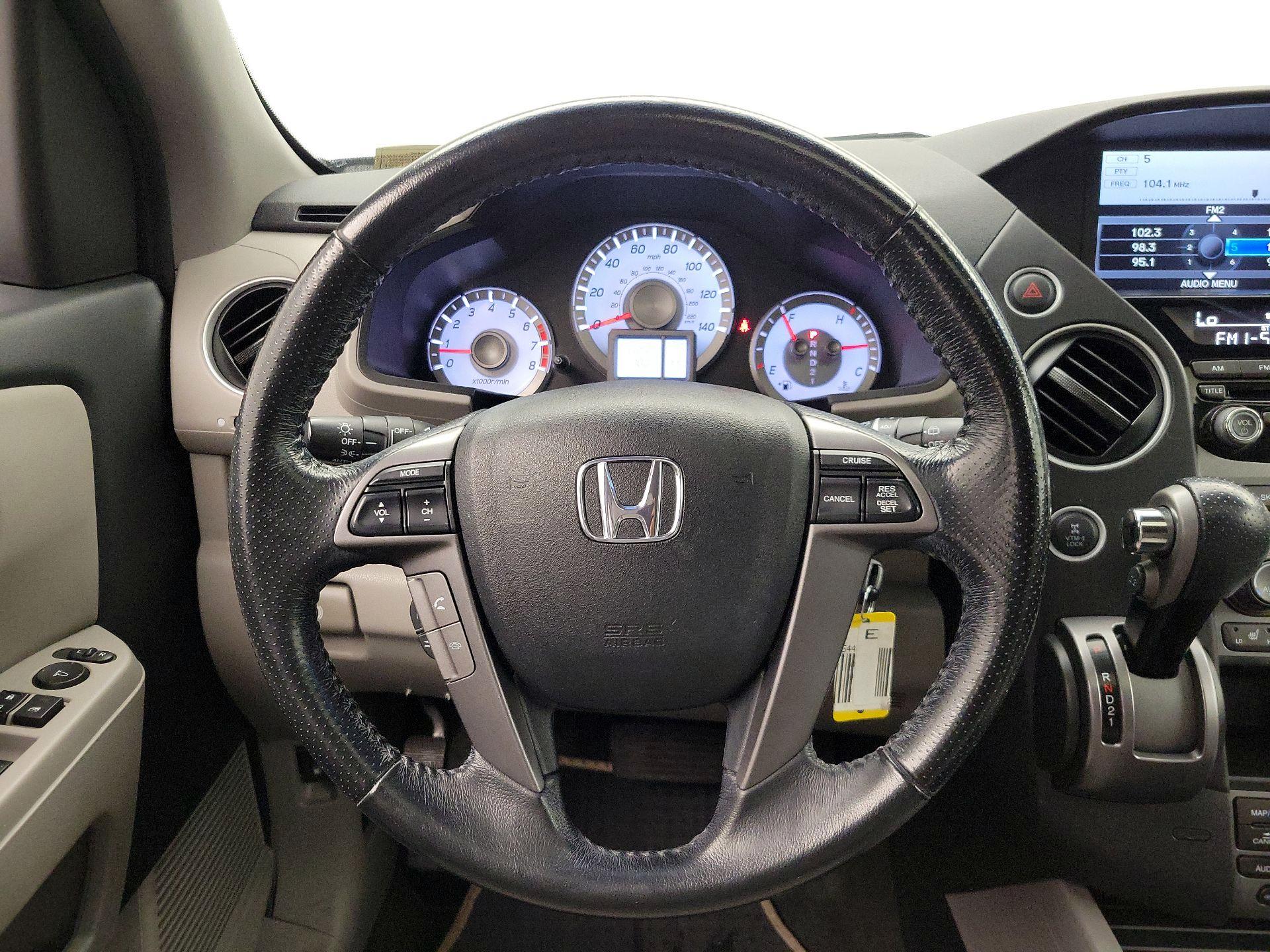 Thumbnail: 2015 Honda Pilot - 10