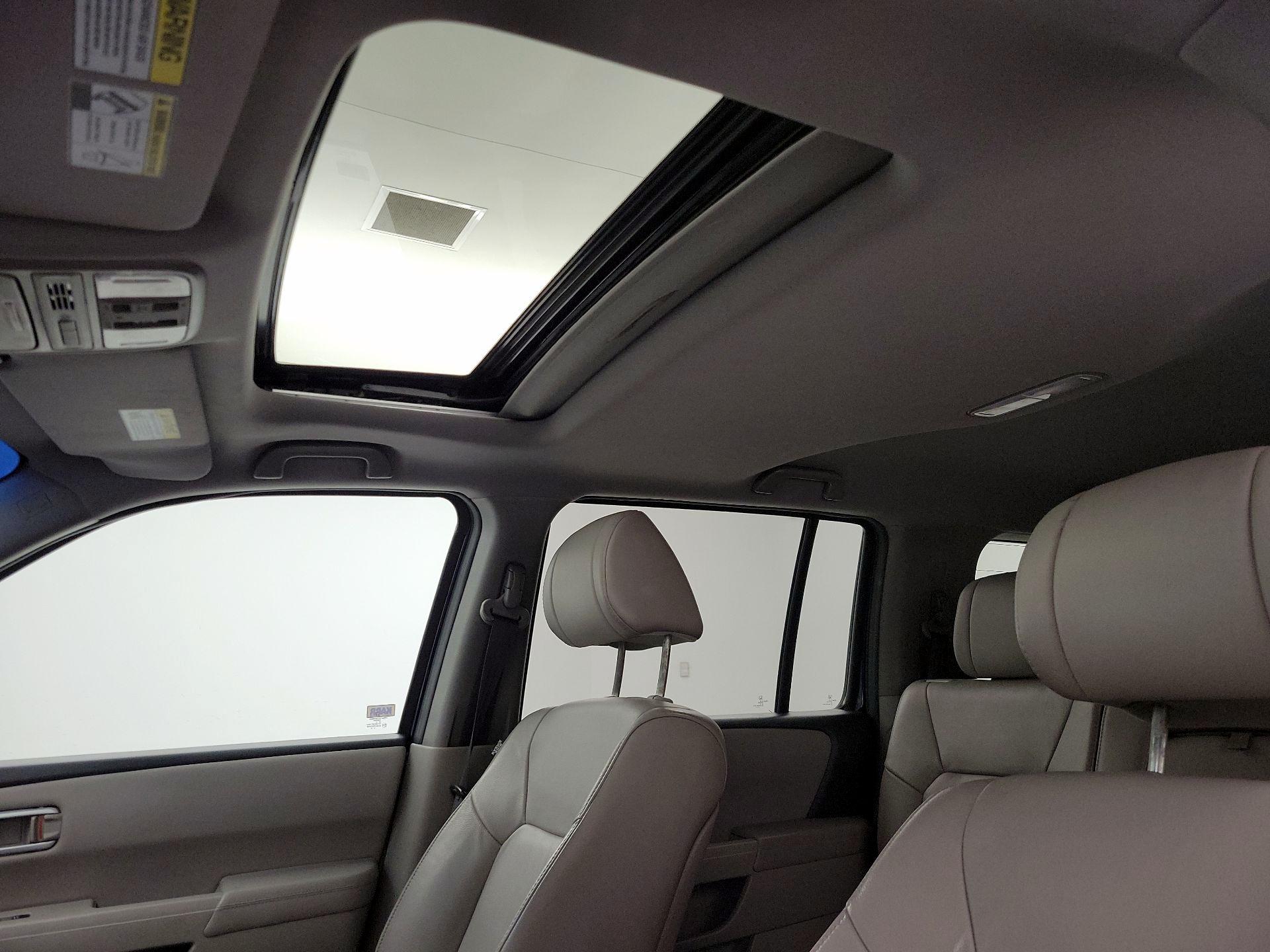 Thumbnail: 2015 Honda Pilot - 20