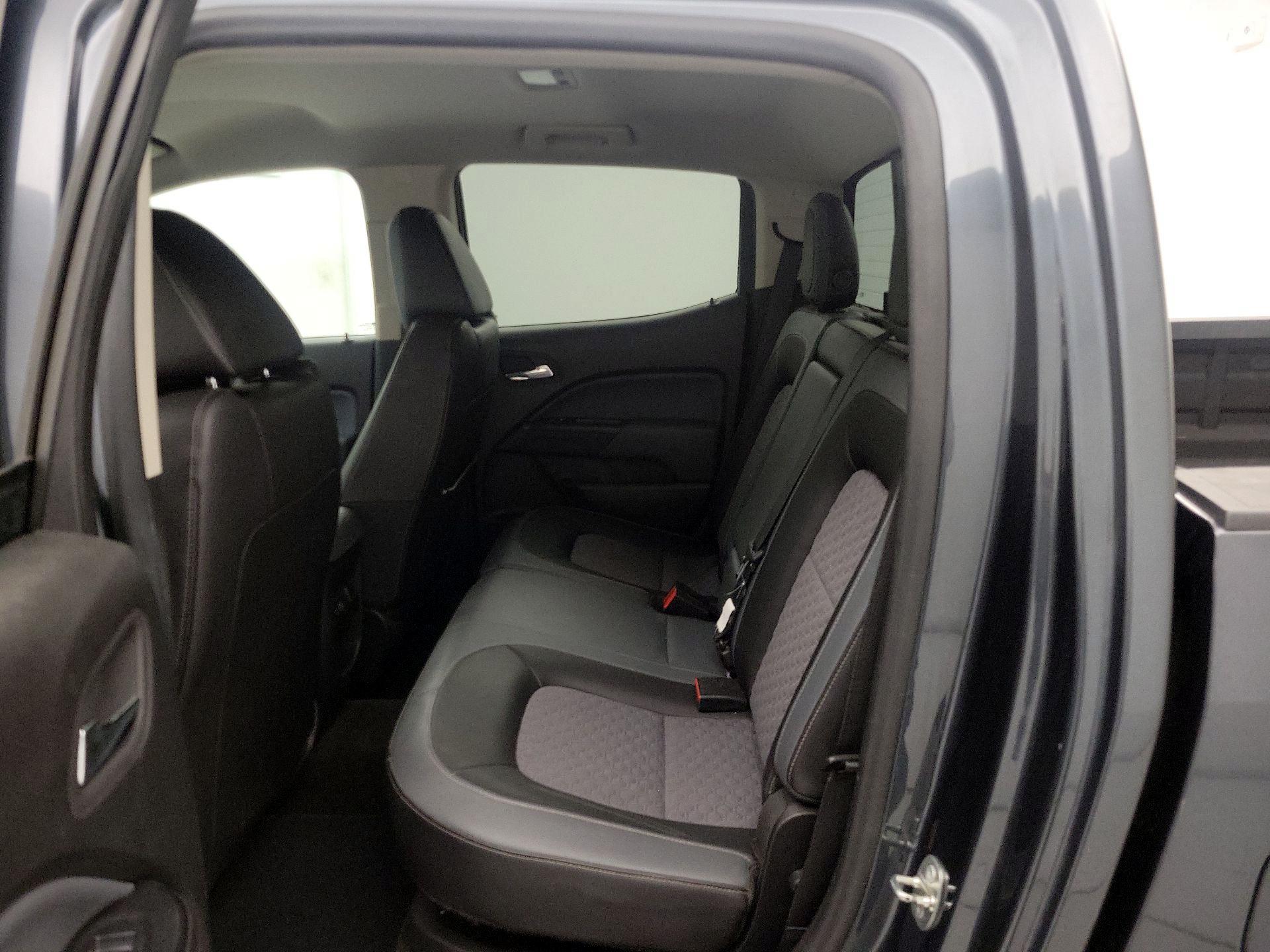 Thumbnail: 2015 Chevrolet Colorado - 20