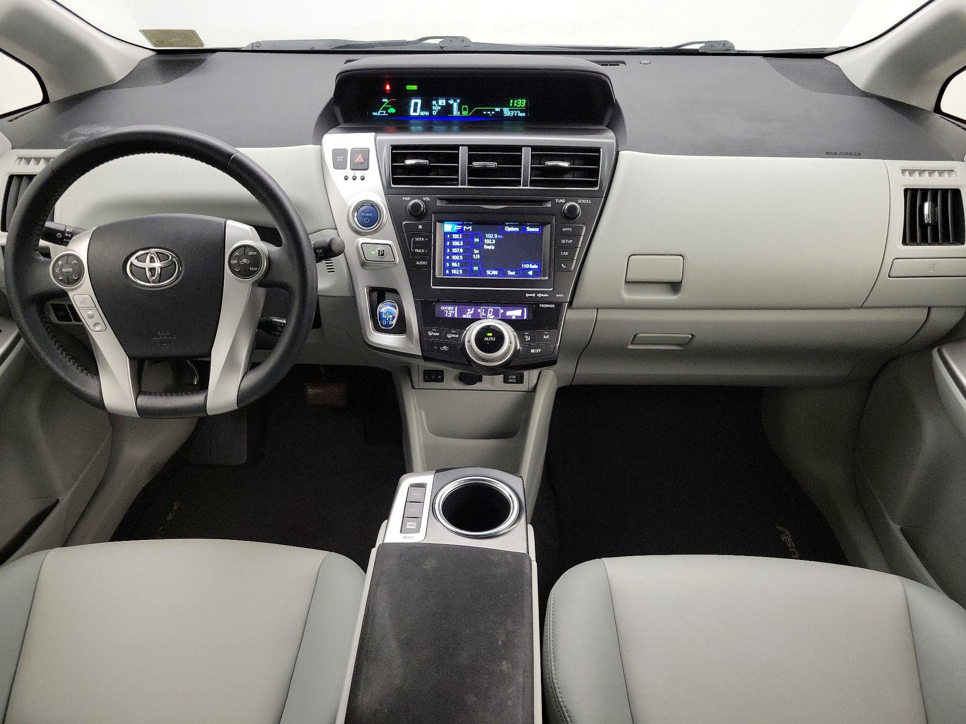 Thumbnail: 2014 Toyota Prius - 9