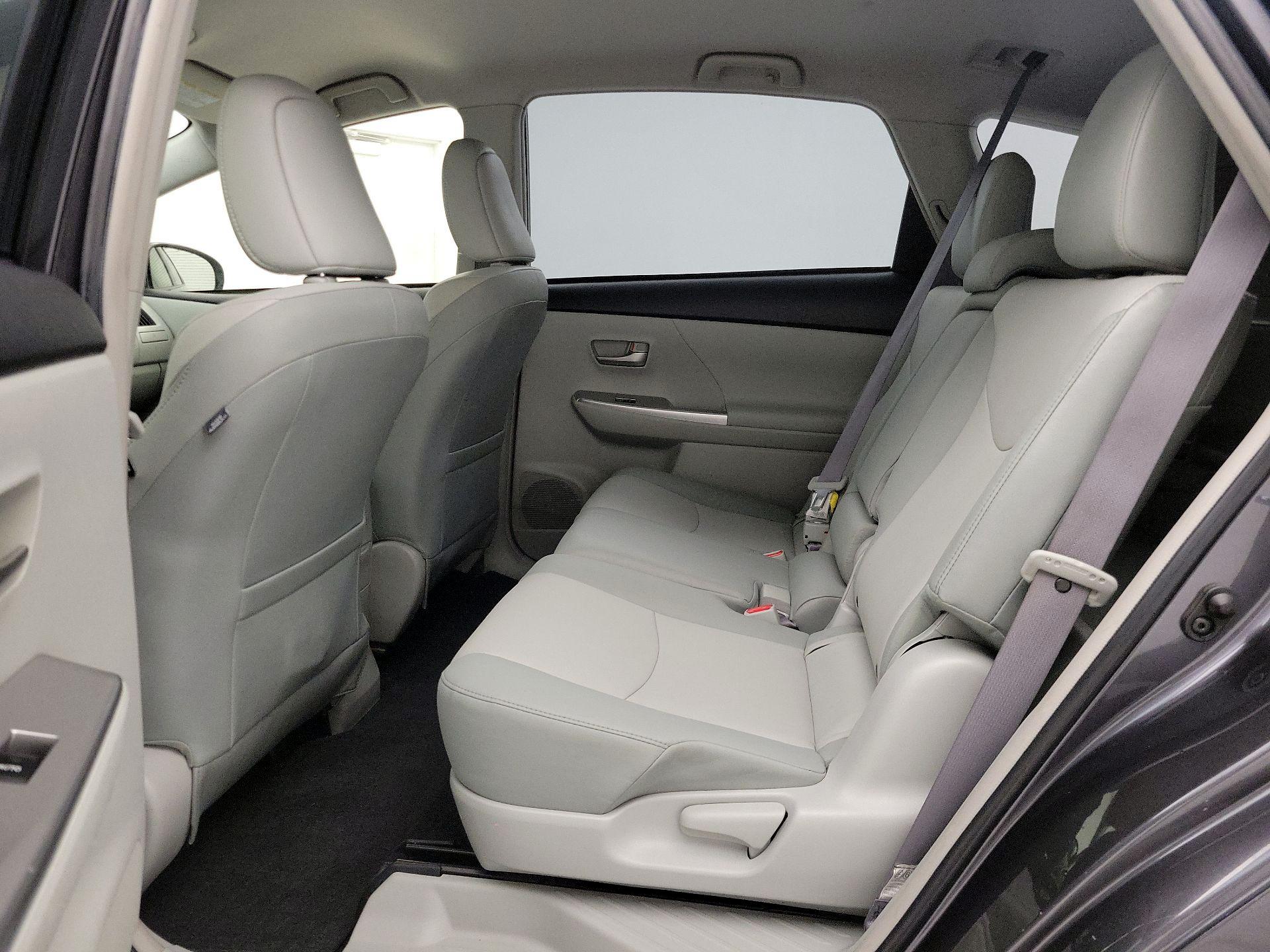Thumbnail: 2014 Toyota Prius - 20