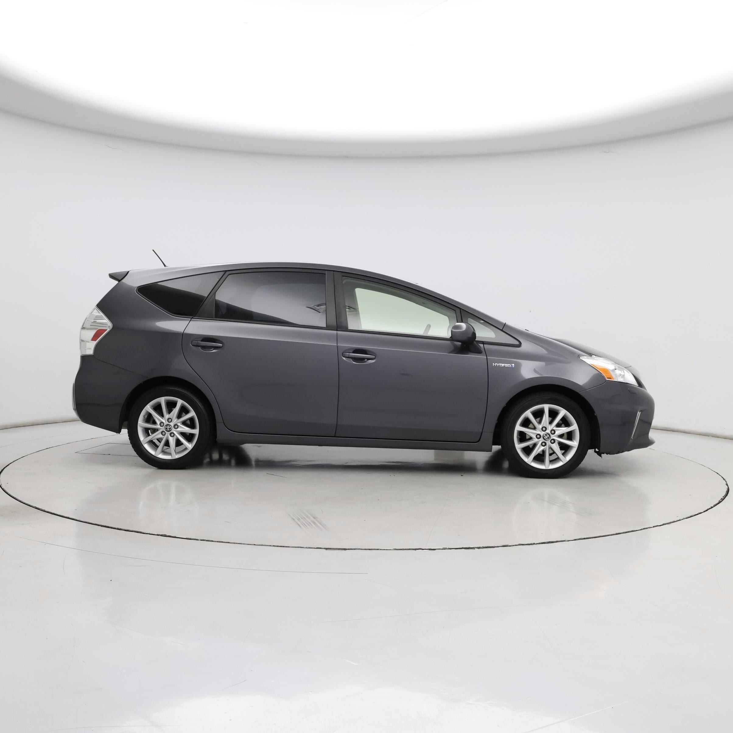 Thumbnail: 2014 Toyota Prius - 7