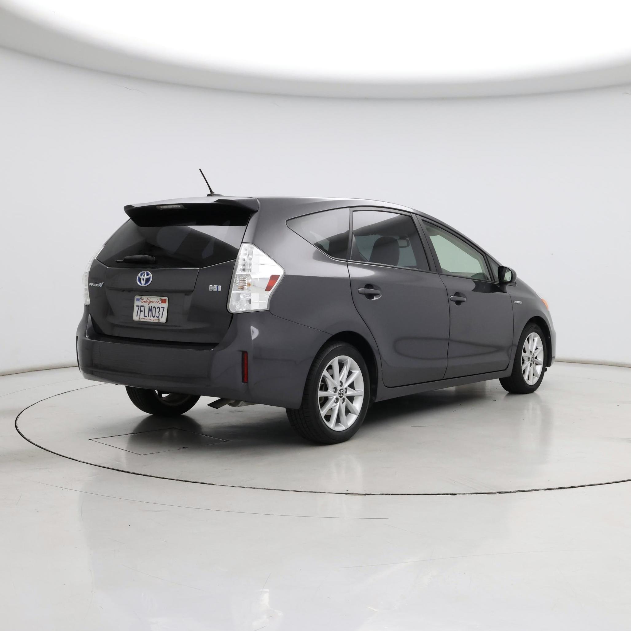 Thumbnail: 2014 Toyota Prius - 8