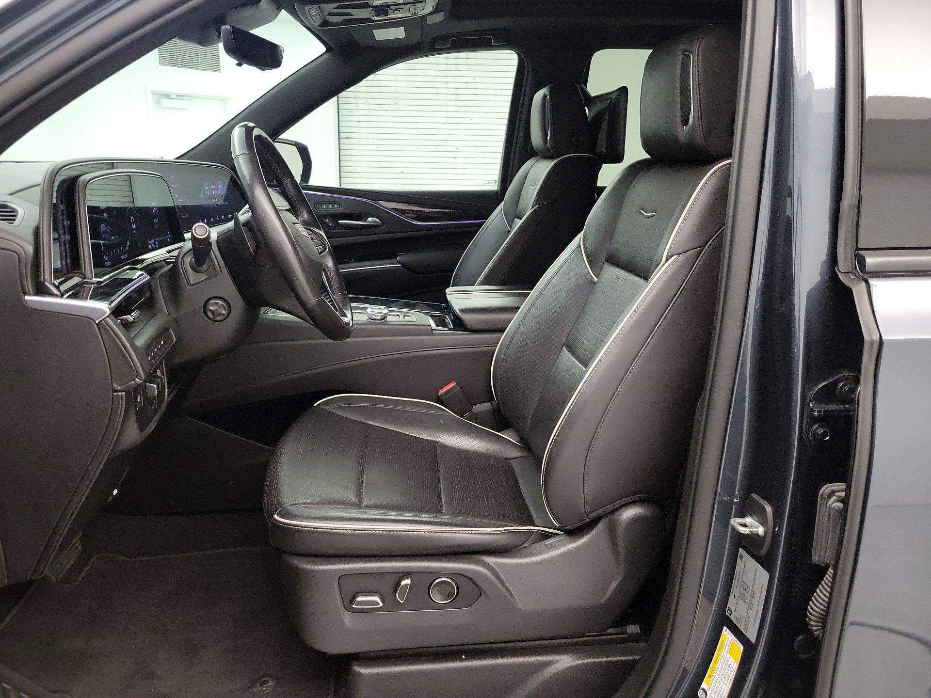 Thumbnail: 2021 Cadillac Escalade - 11