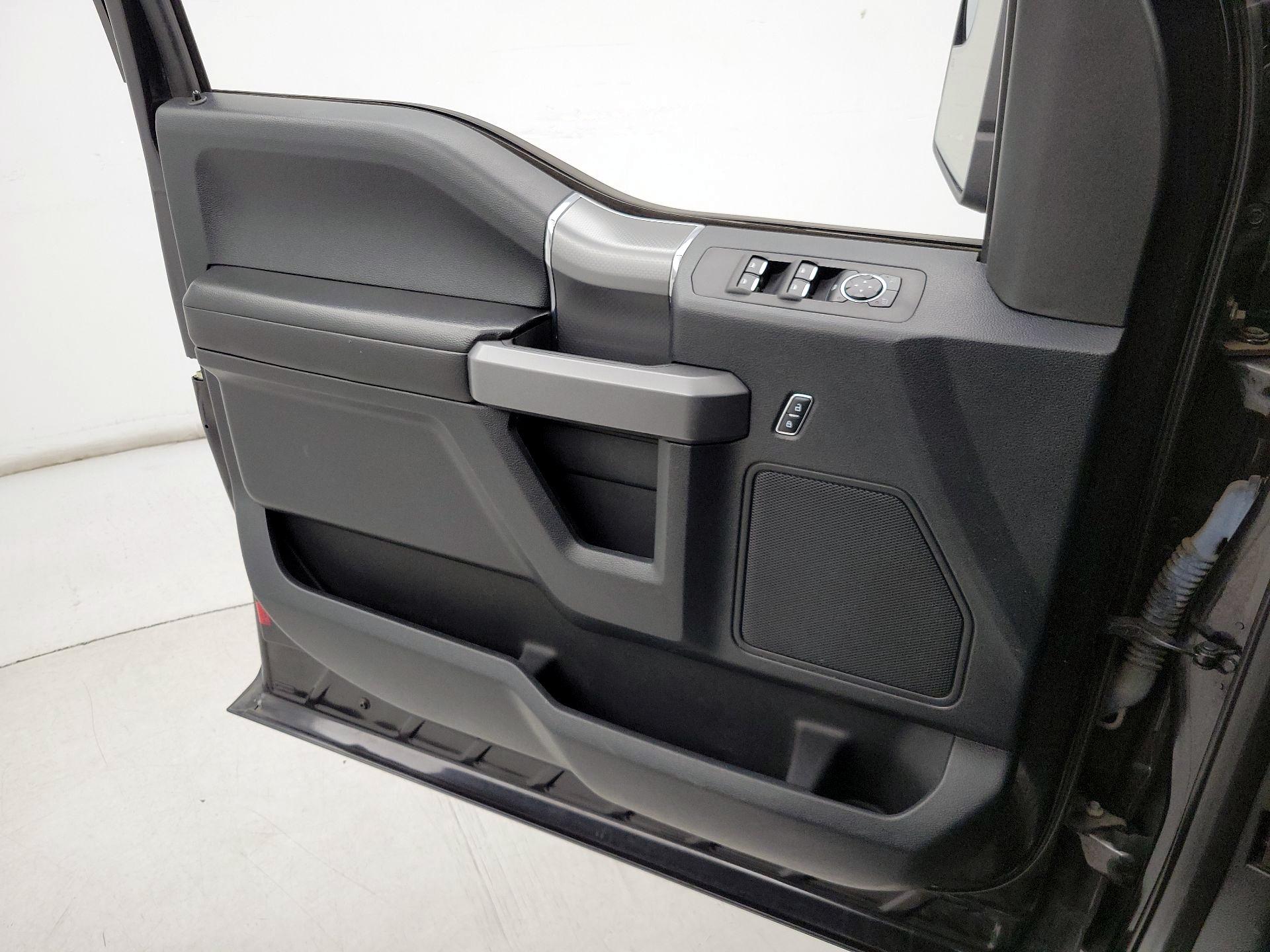 Thumbnail: 2015 Ford F-150 - 12