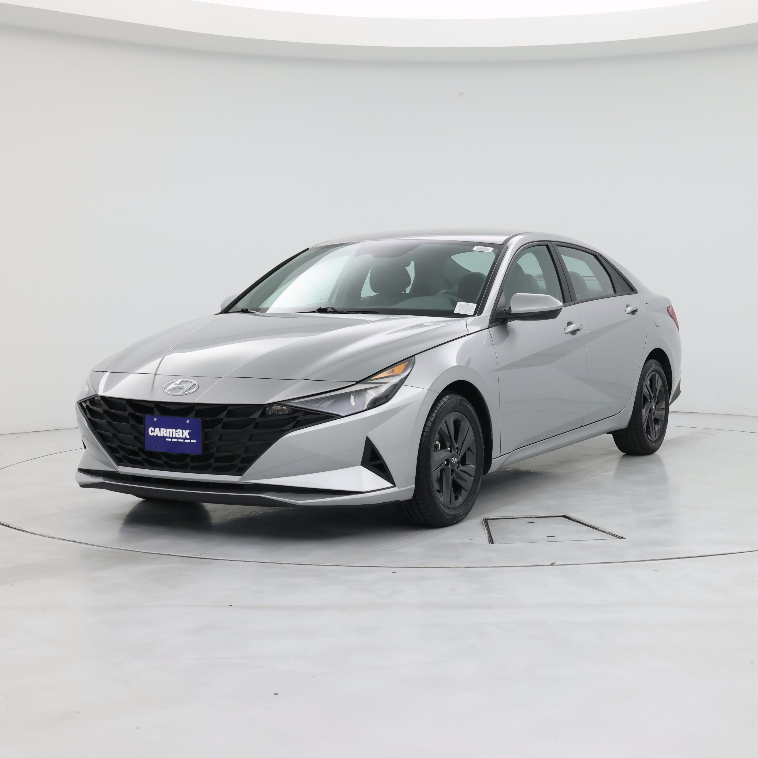 Thumbnail: 2023 Hyundai Elantra - 4