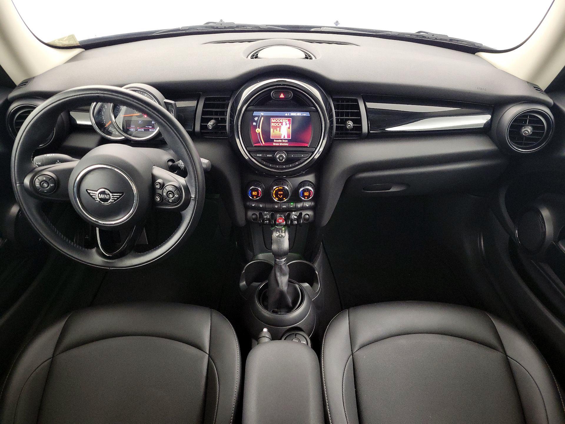 Thumbnail: 2019 MINI Cooper Hardtop - 9