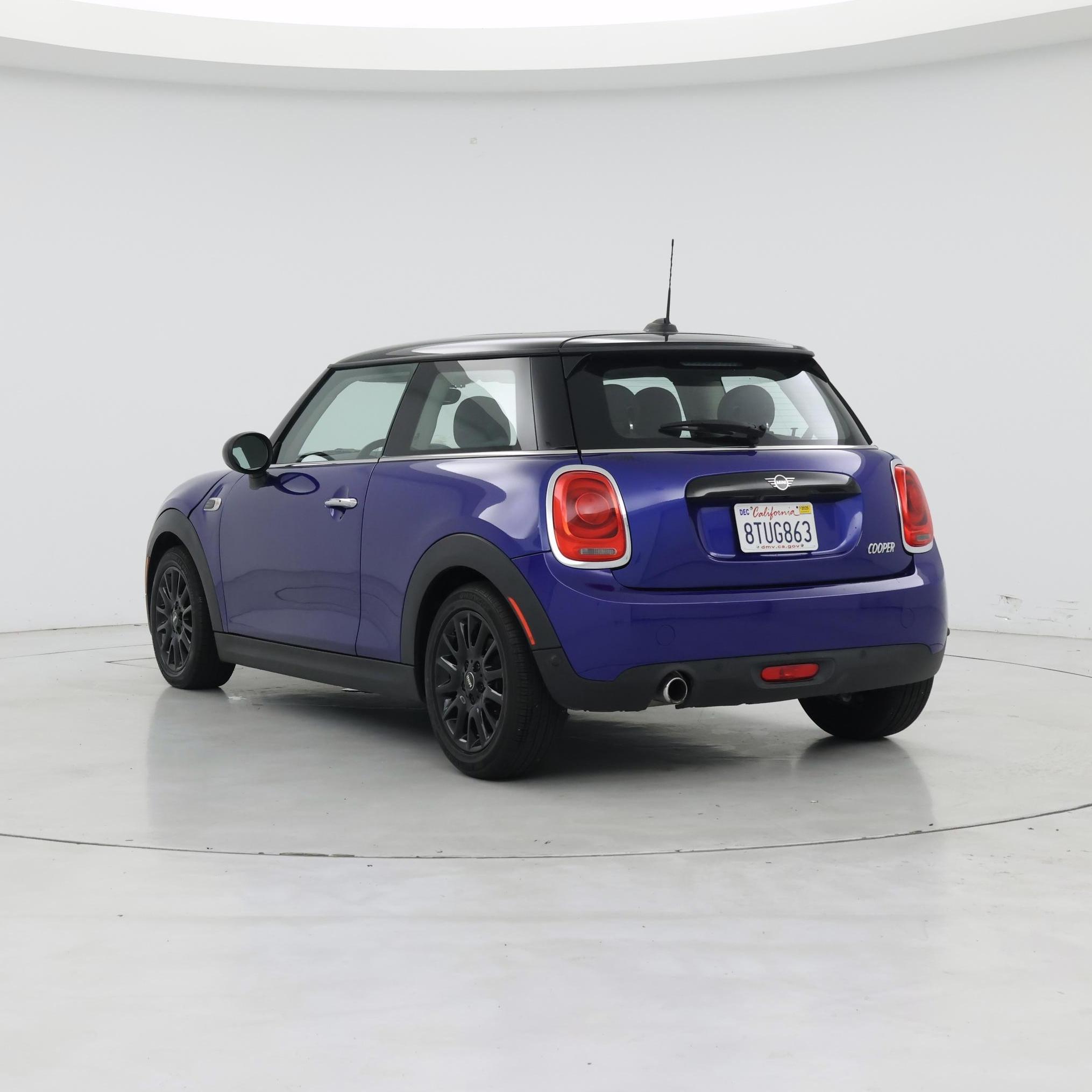 Thumbnail: 2019 MINI Cooper Hardtop - 2