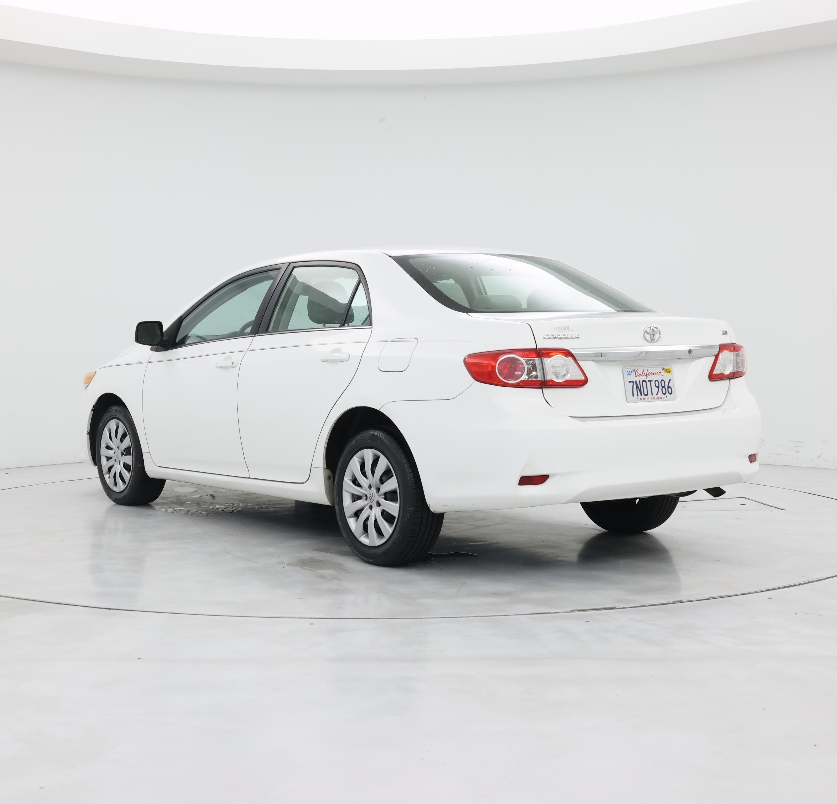 Thumbnail: 2013 Toyota Corolla - 2