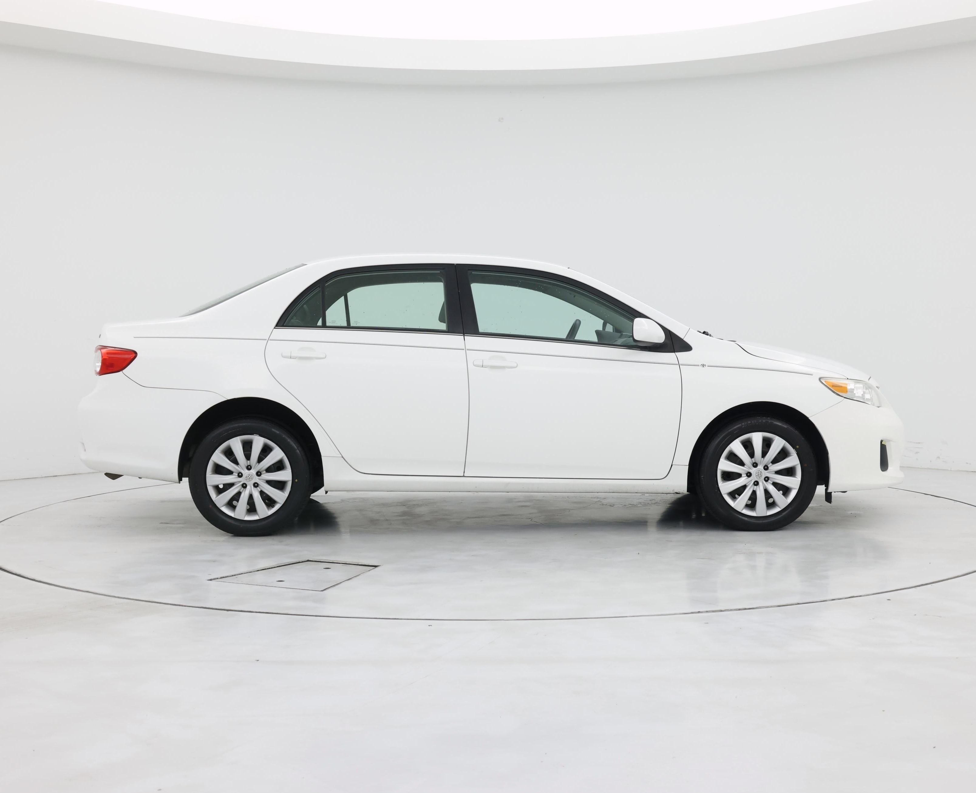 Thumbnail: 2013 Toyota Corolla - 7