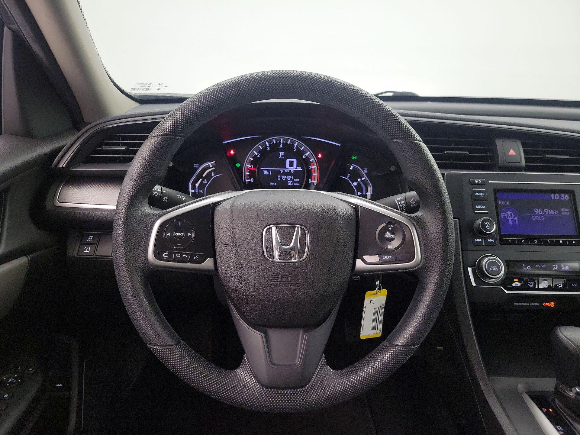 Thumbnail: 2016 Honda Civic - 10