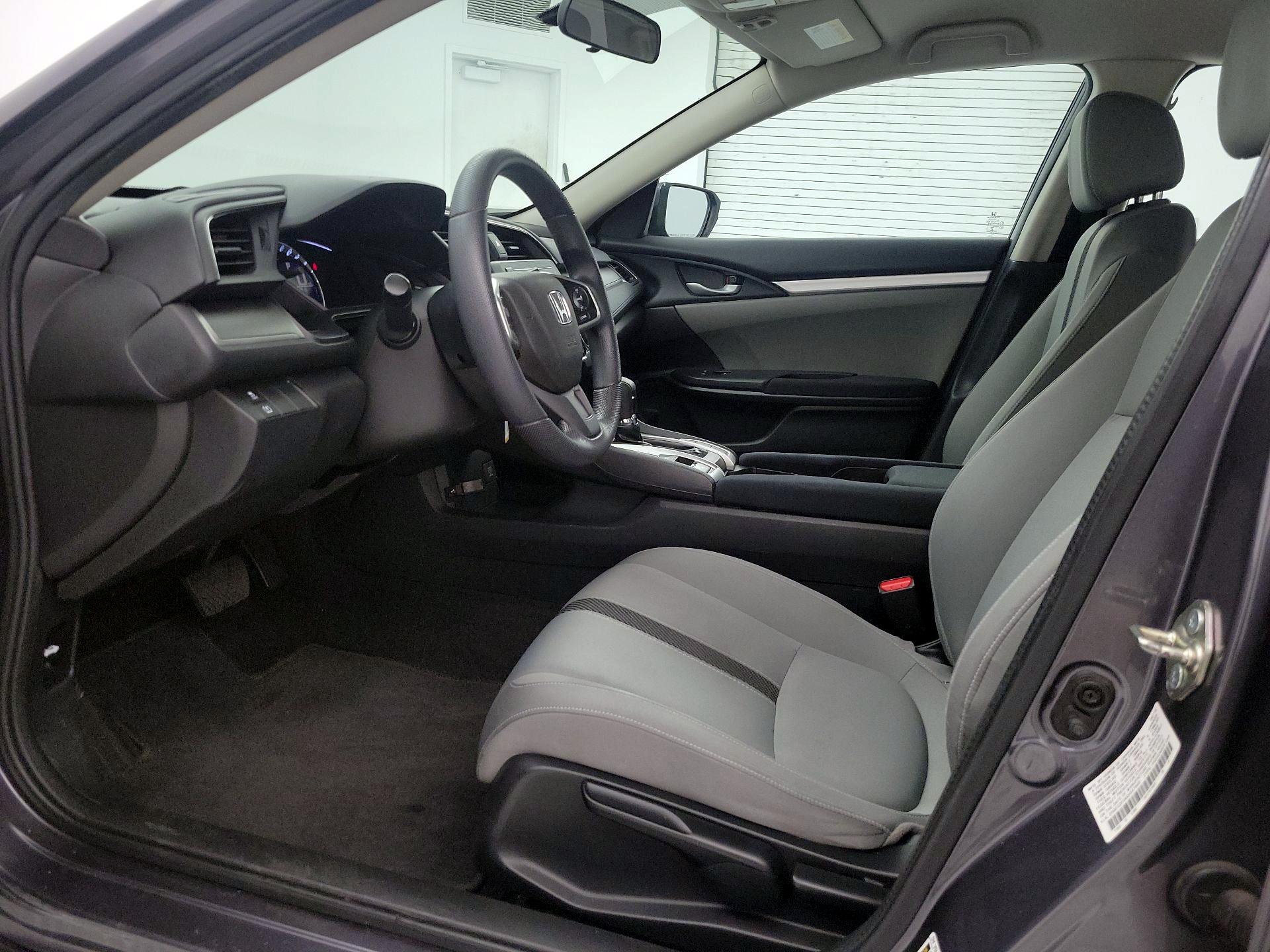 Thumbnail: 2016 Honda Civic - 11