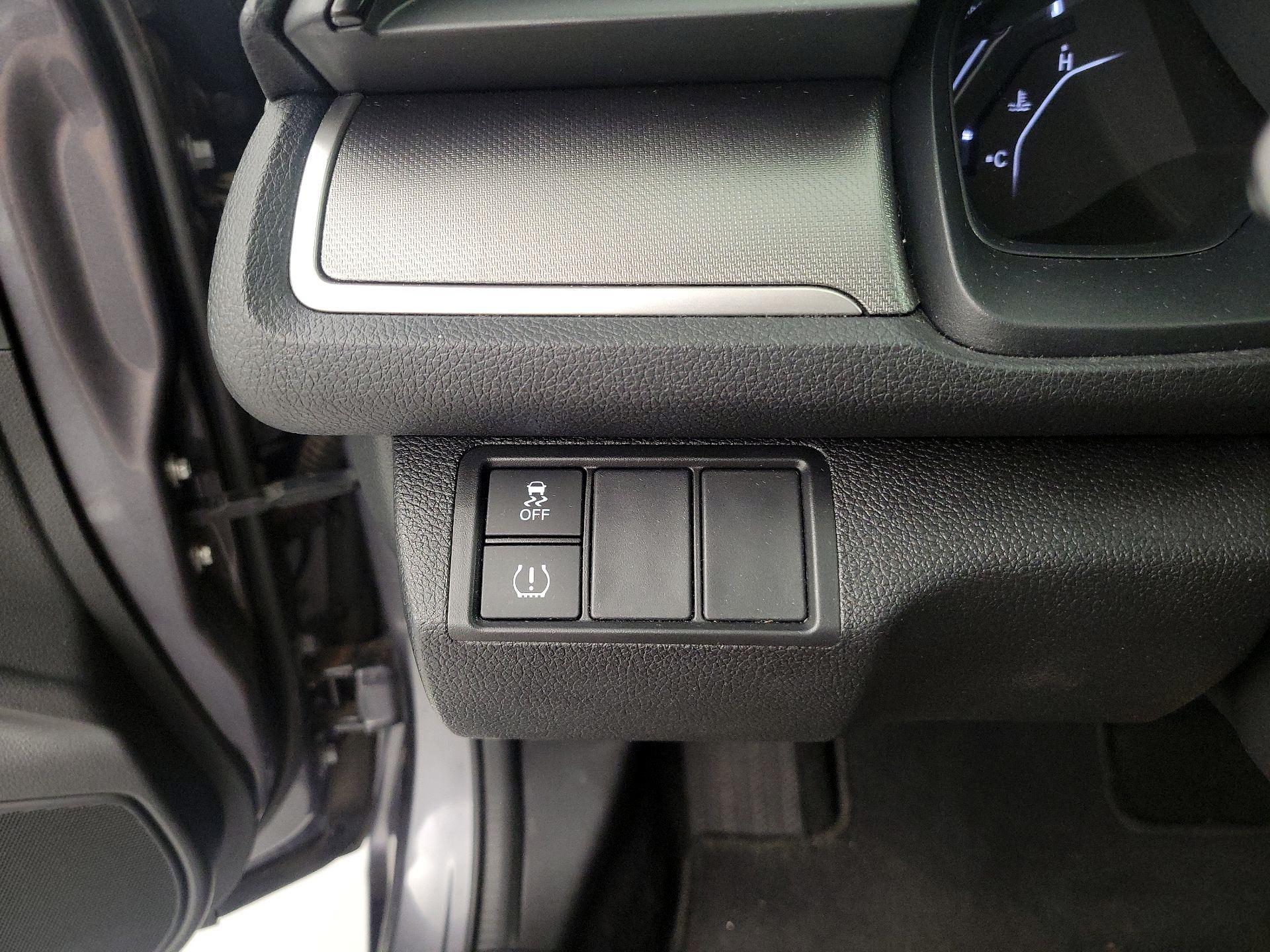 Thumbnail: 2016 Honda Civic - 13