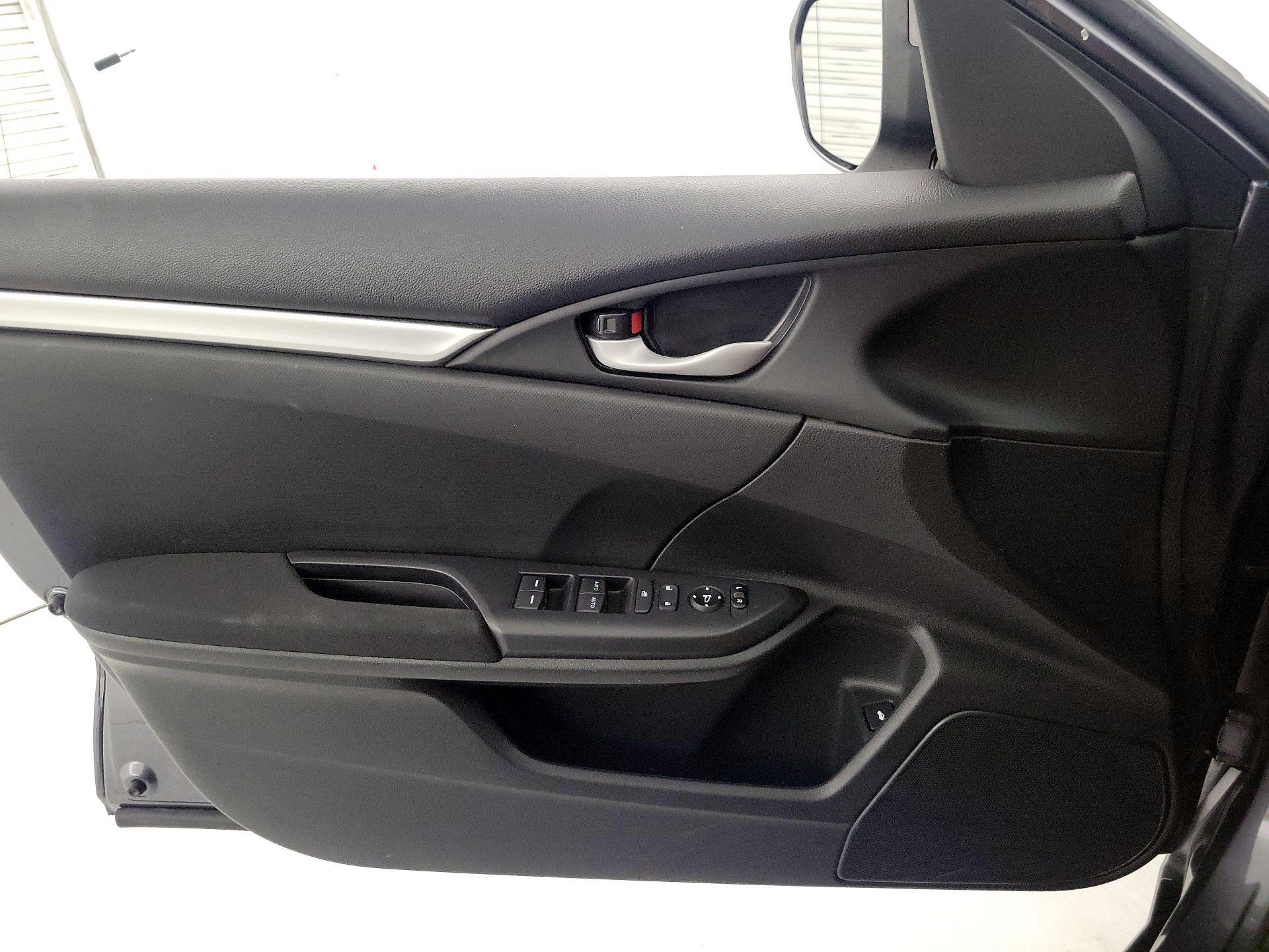Thumbnail: 2020 Honda Civic - 12