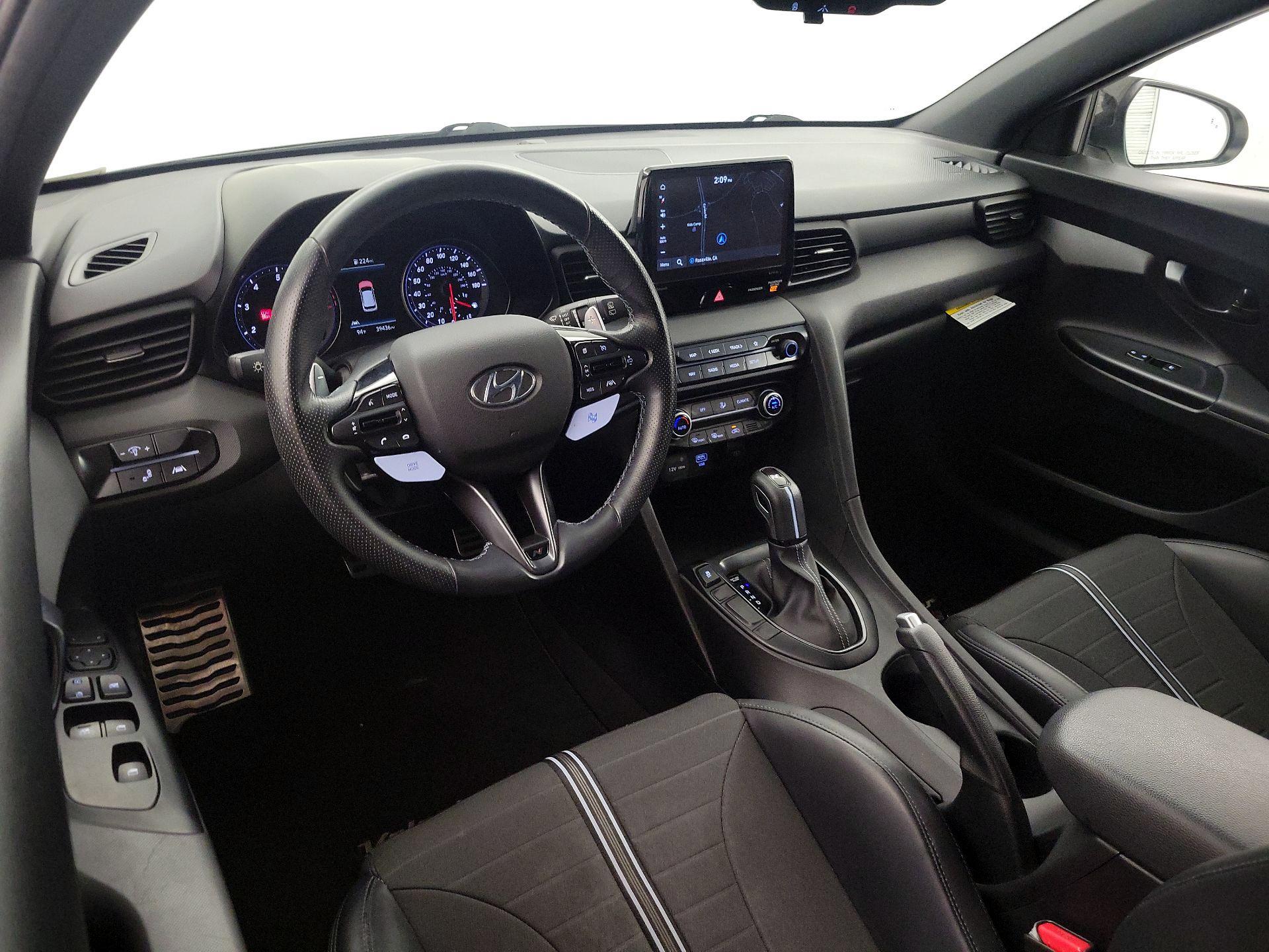 Thumbnail: 2021 Hyundai Veloster - 10