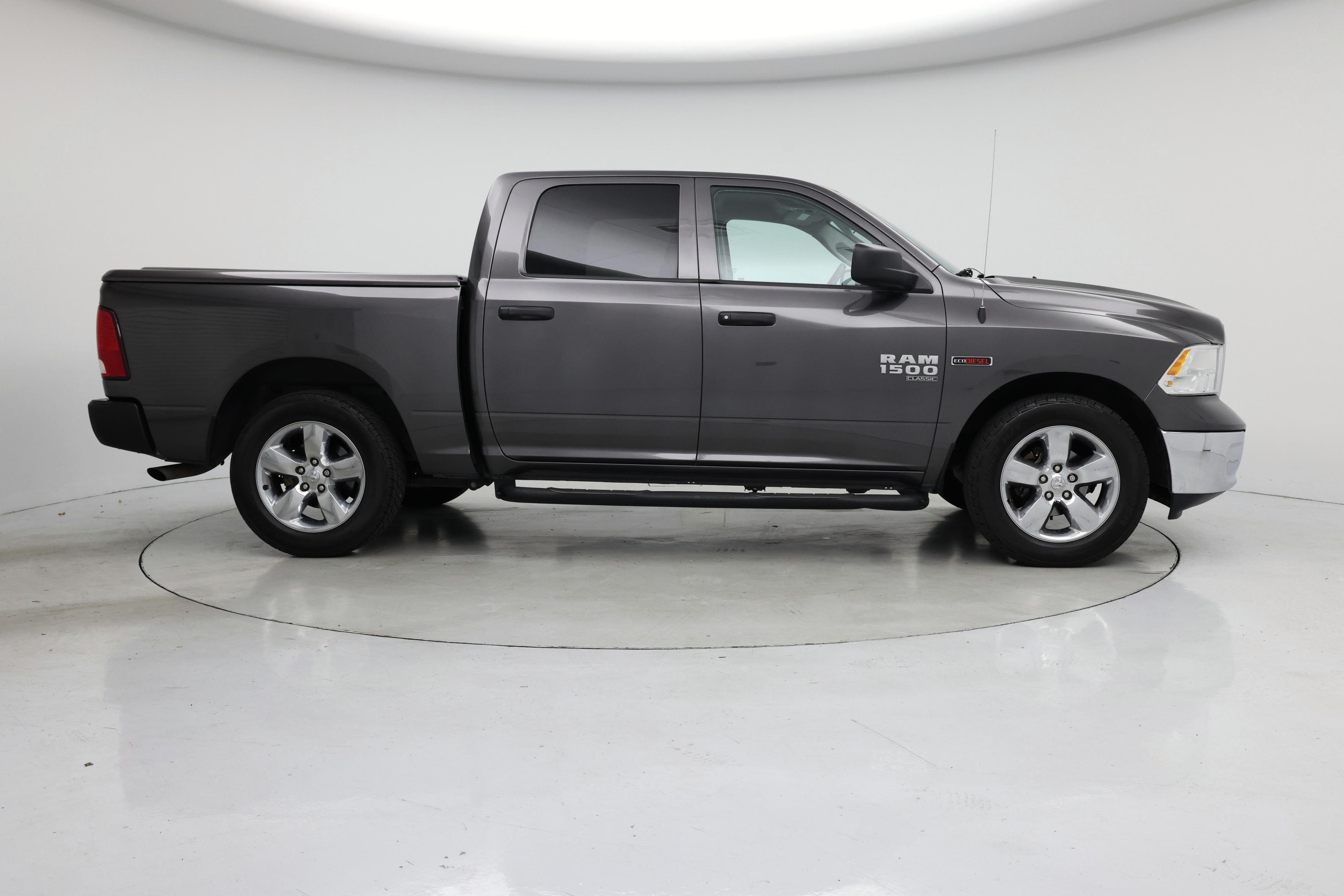 Thumbnail: 2019 RAM 1500 Classic - 7