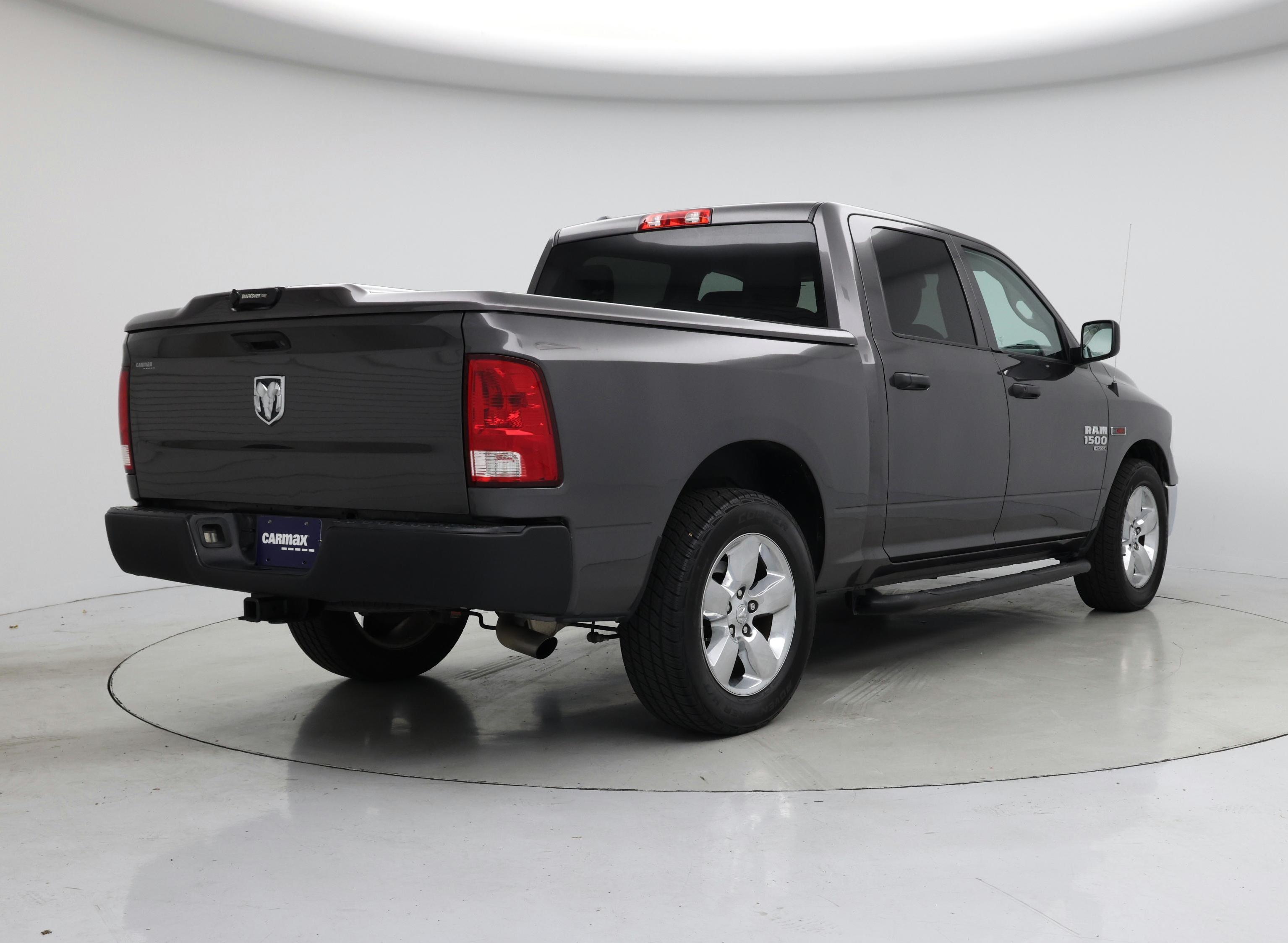 Thumbnail: 2019 RAM 1500 Classic - 8