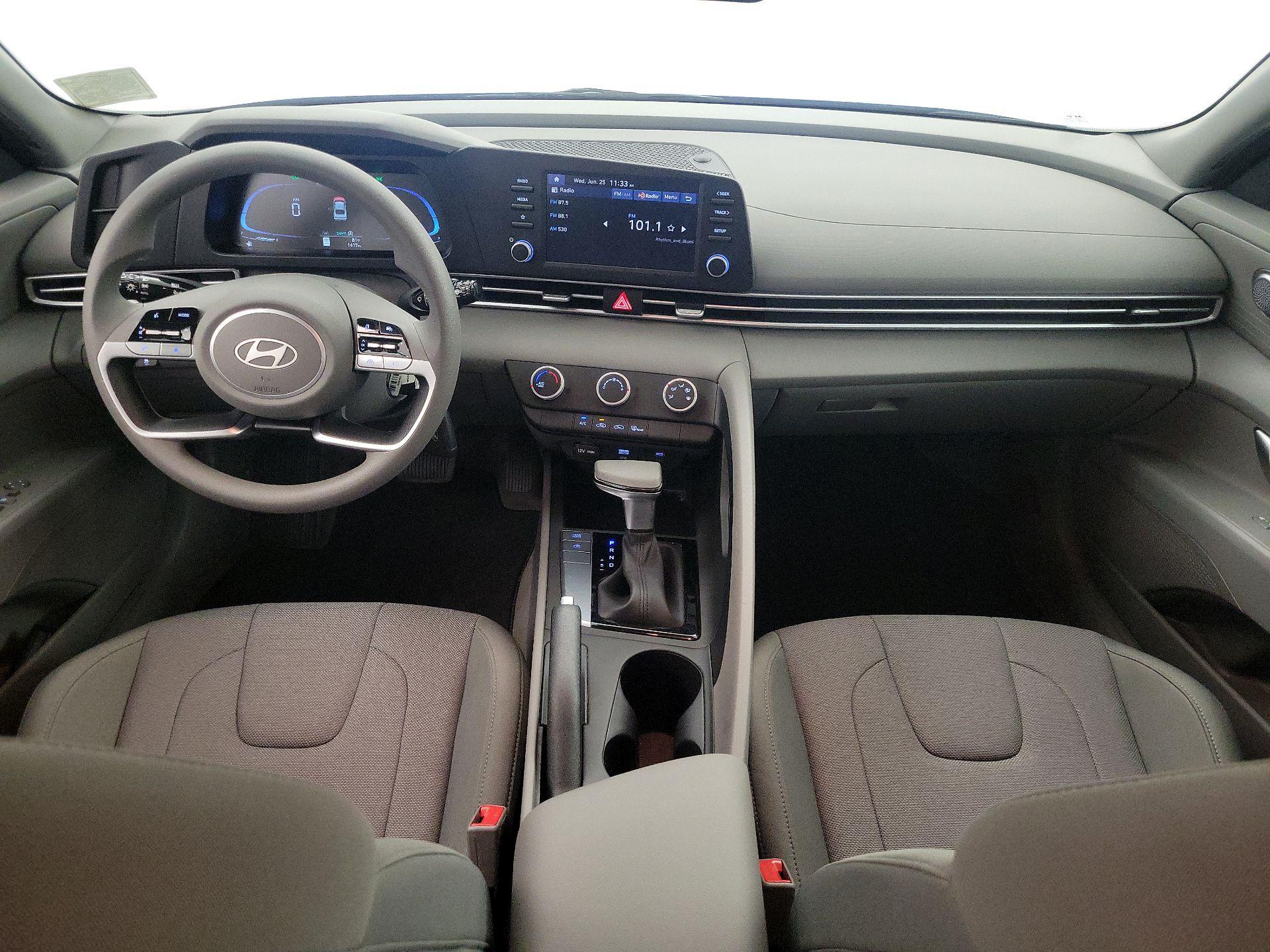 Thumbnail: 2025 Hyundai Elantra - 9