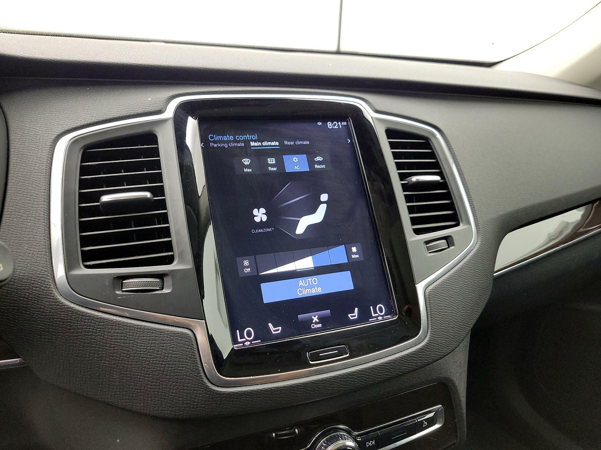 Thumbnail: 2019 Volvo XC90 - 17