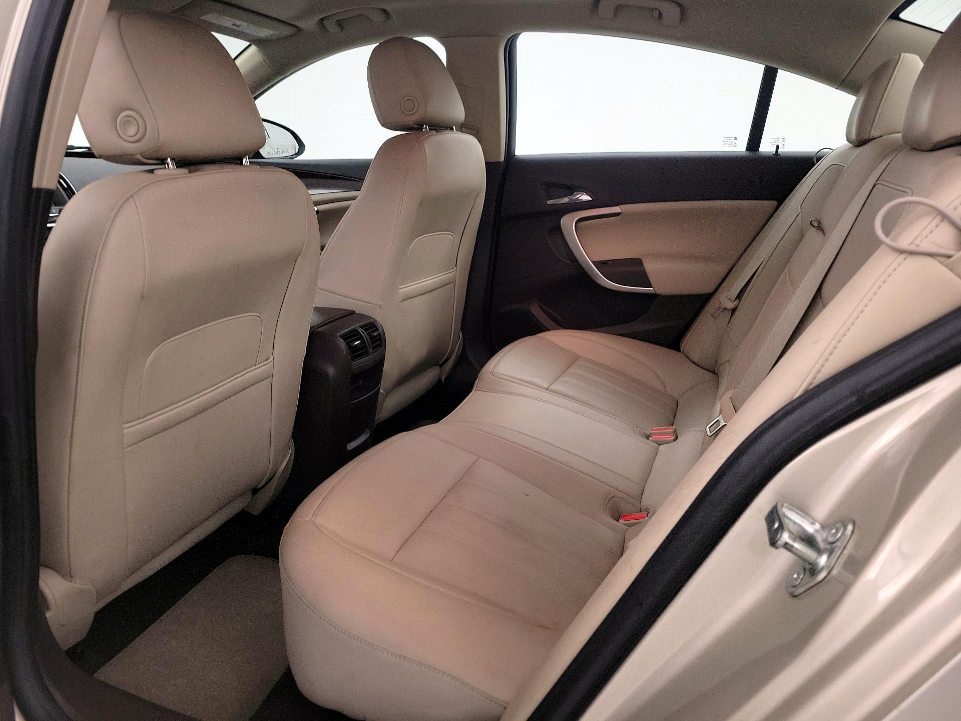 Thumbnail: 2014 Buick Regal - 20