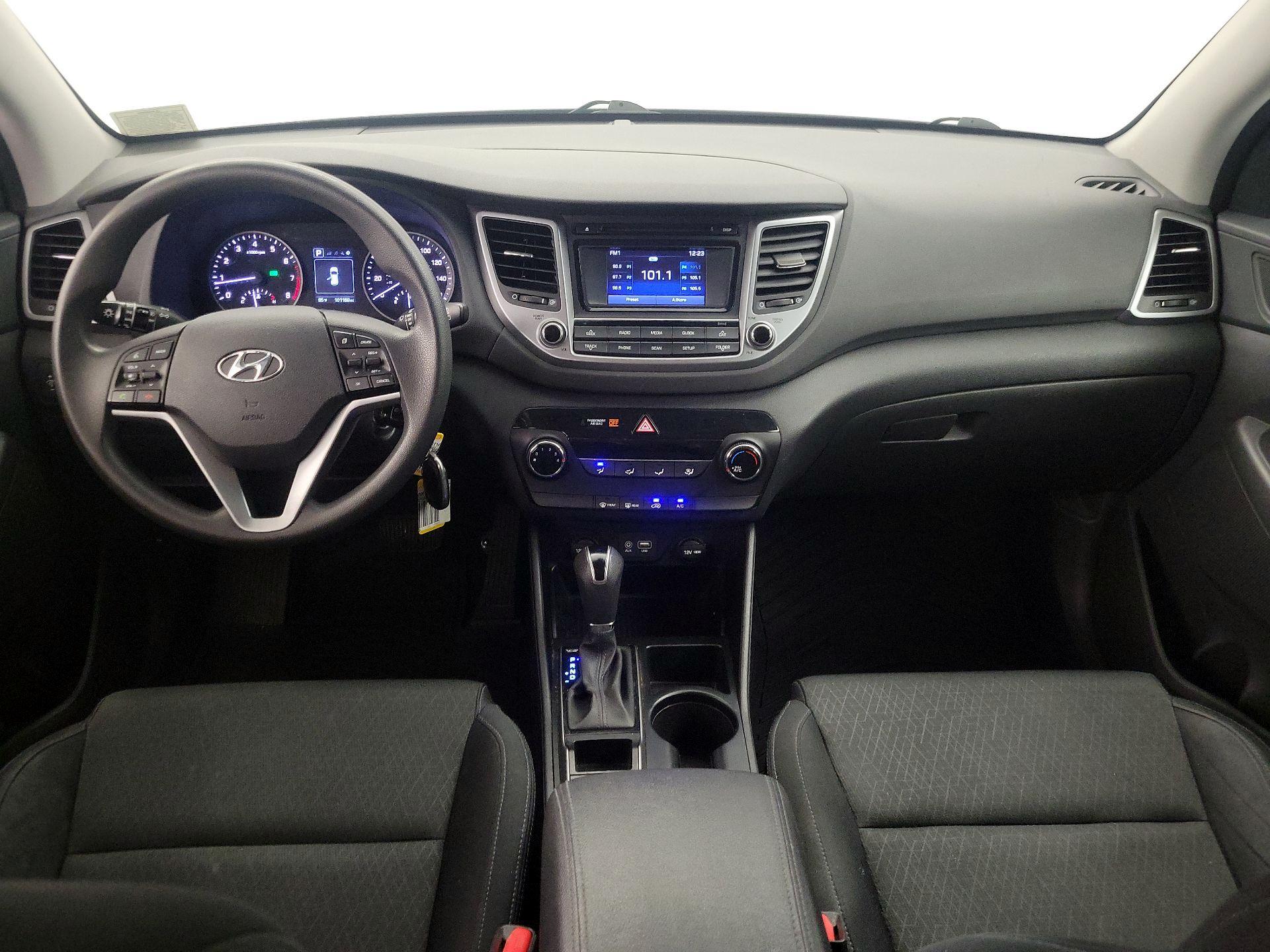 Thumbnail: 2016 Hyundai Tucson - 9