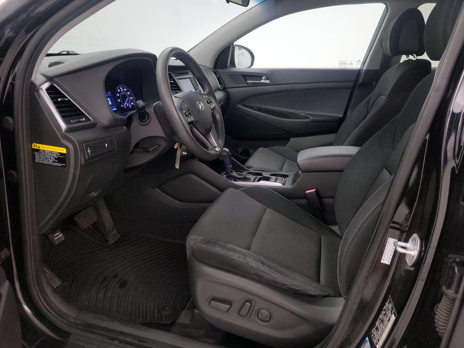 Thumbnail: 2016 Hyundai Tucson - 11
