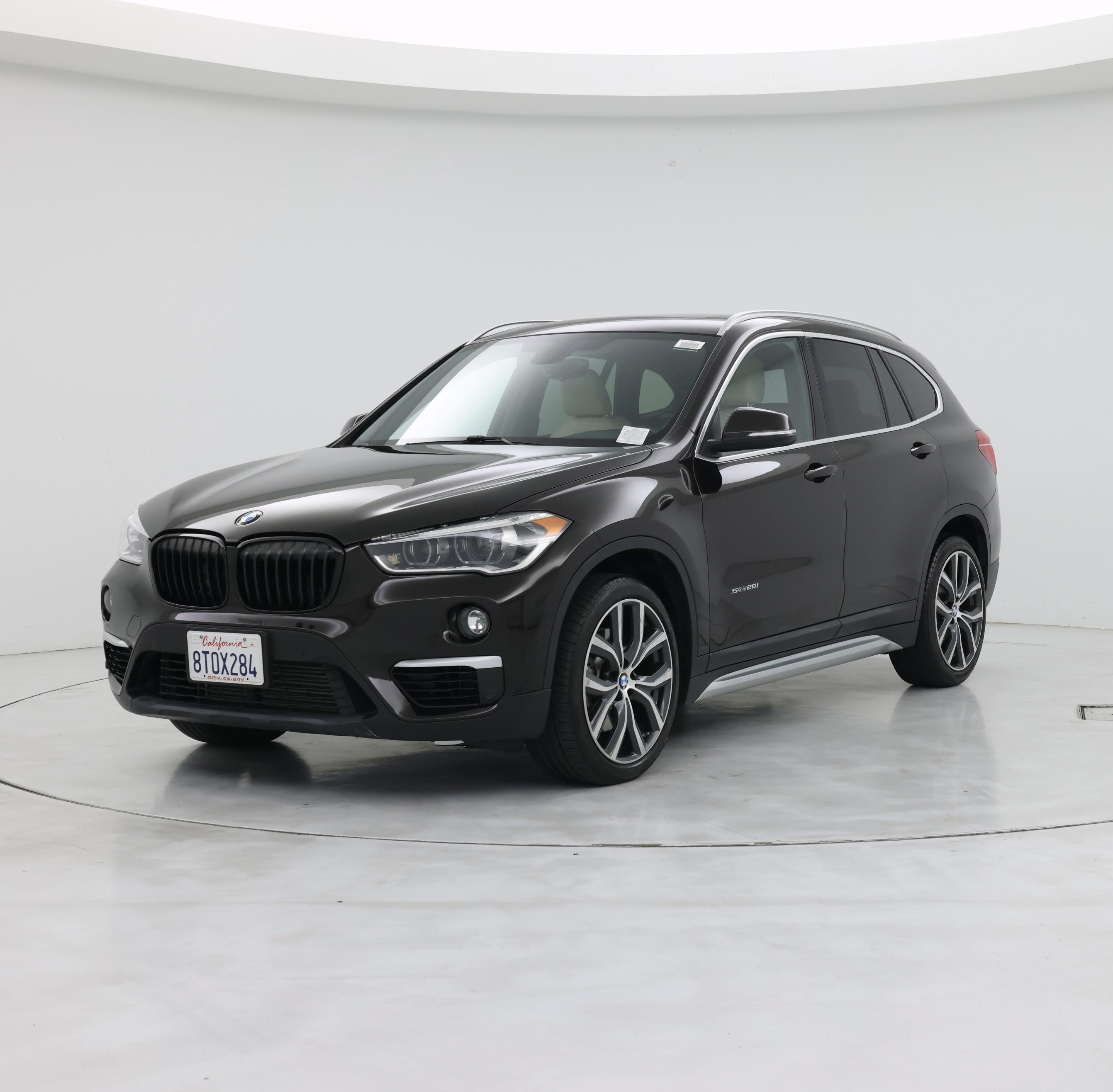 Thumbnail: 2018 BMW X1 - 4