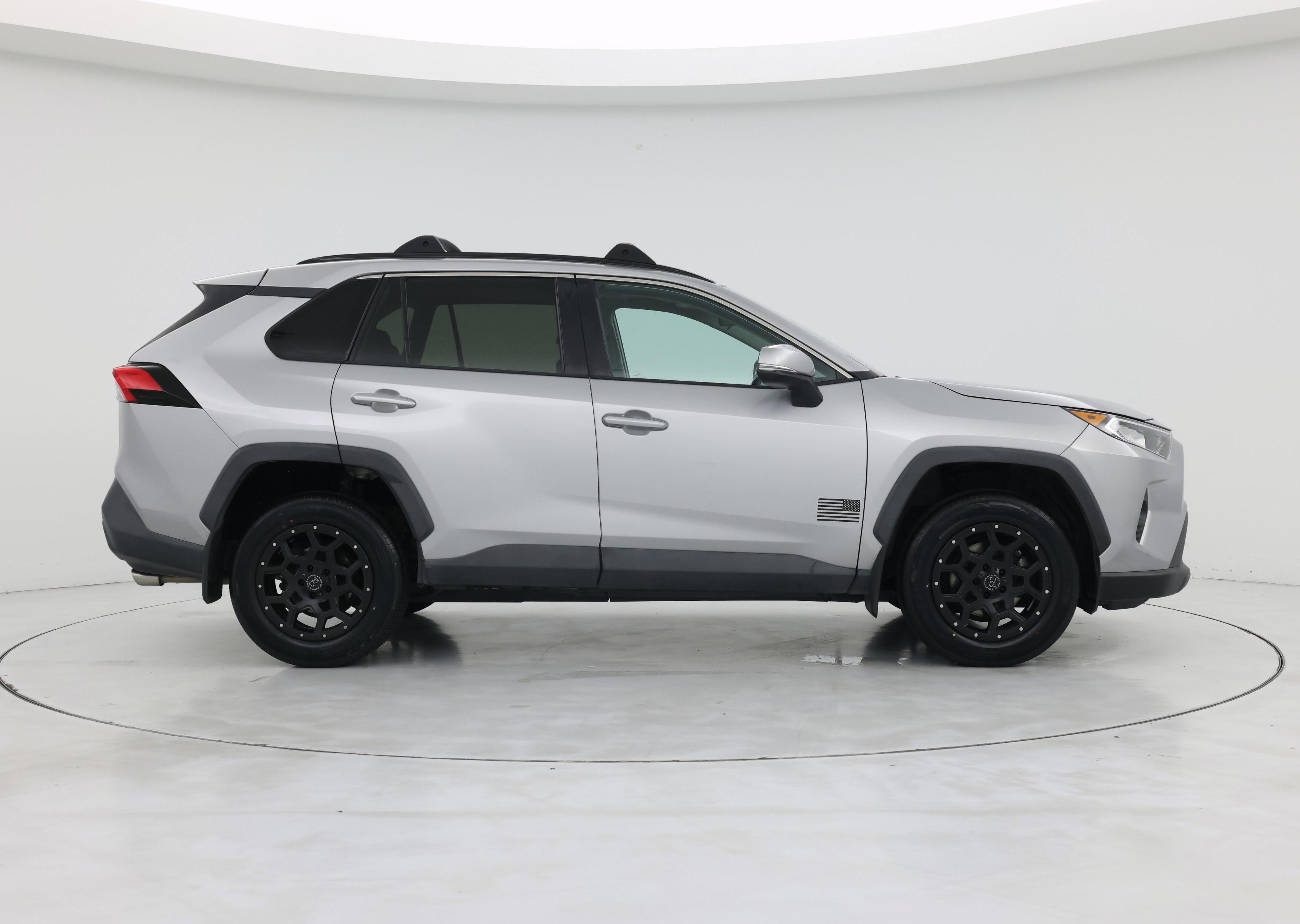 Thumbnail: 2019 Toyota RAV4 - 7