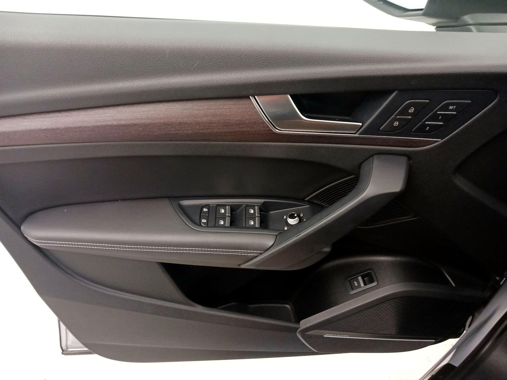 Thumbnail: 2021 Audi Q5 - 12