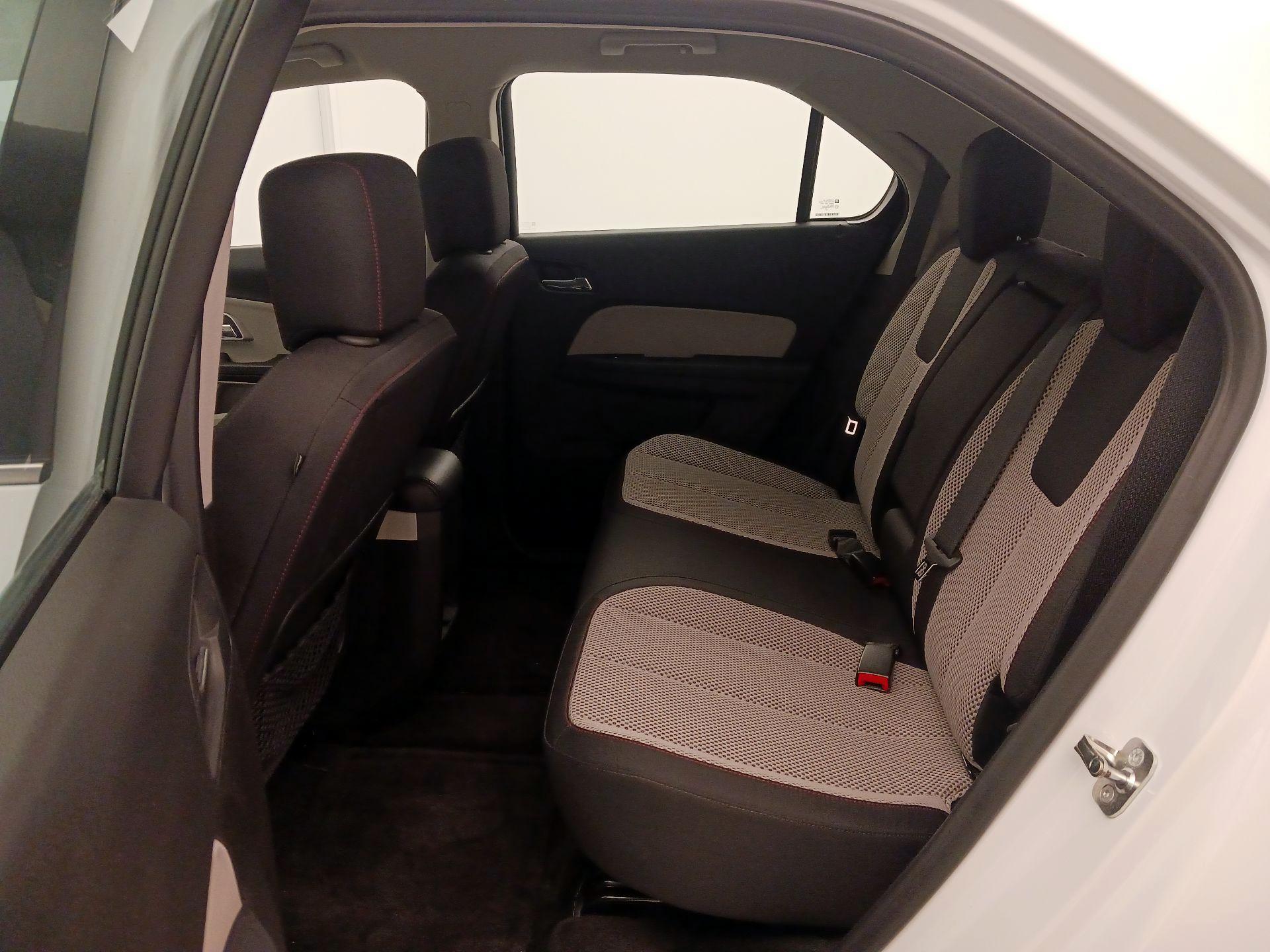 Thumbnail: 2016 Chevrolet Equinox - 18