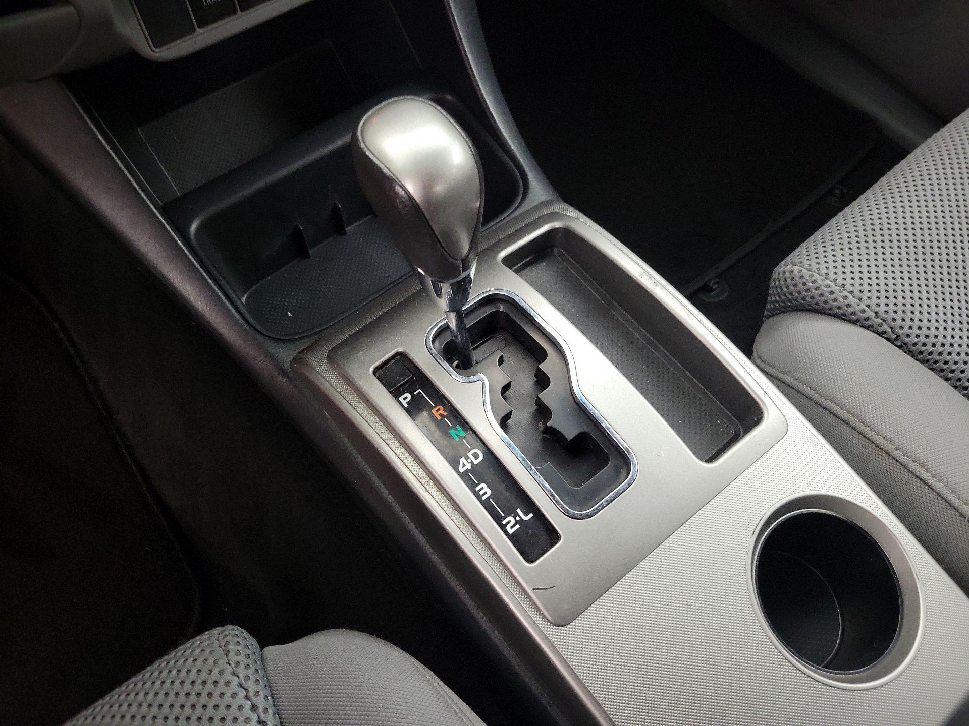 Thumbnail: 2013 Toyota Tacoma - 17