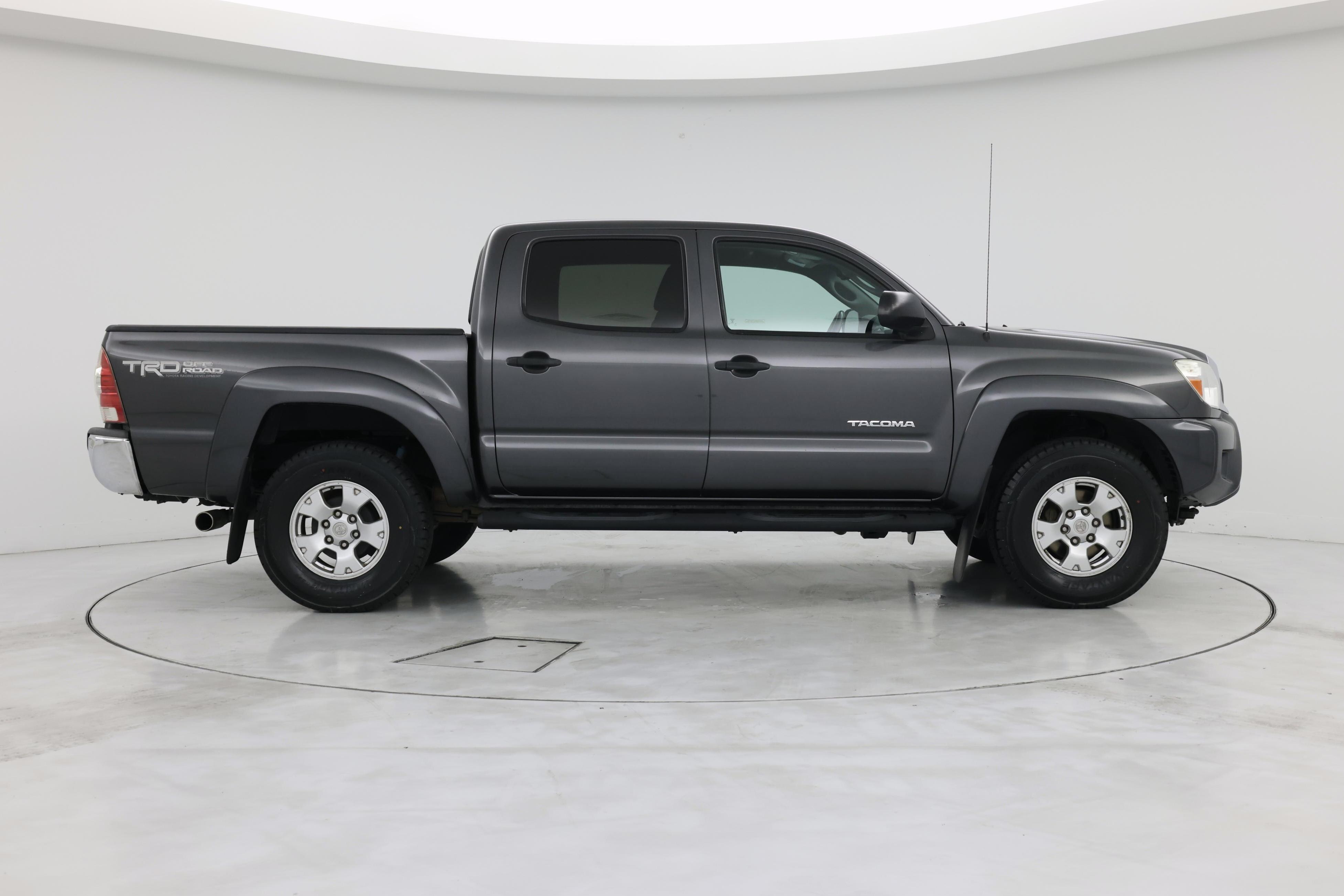 Thumbnail: 2013 Toyota Tacoma - 7