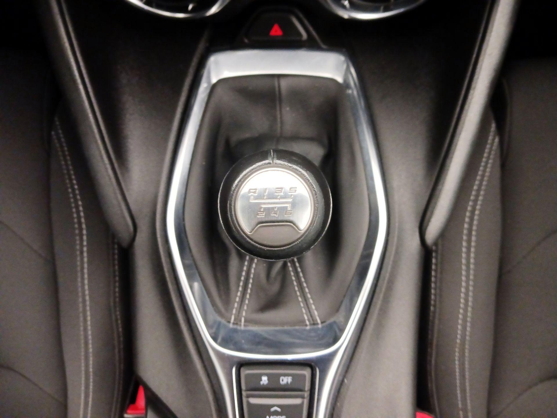 Thumbnail: 2021 Chevrolet Camaro - 17