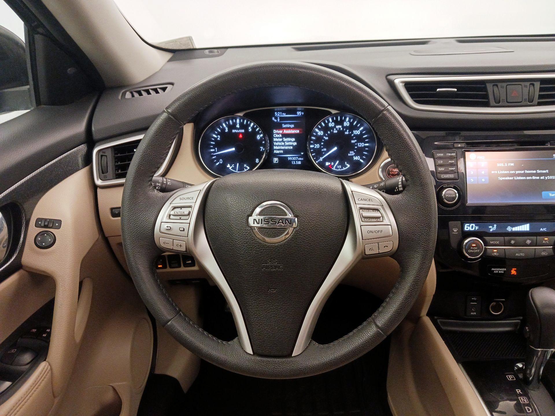 Thumbnail: 2016 Nissan Rogue - 10